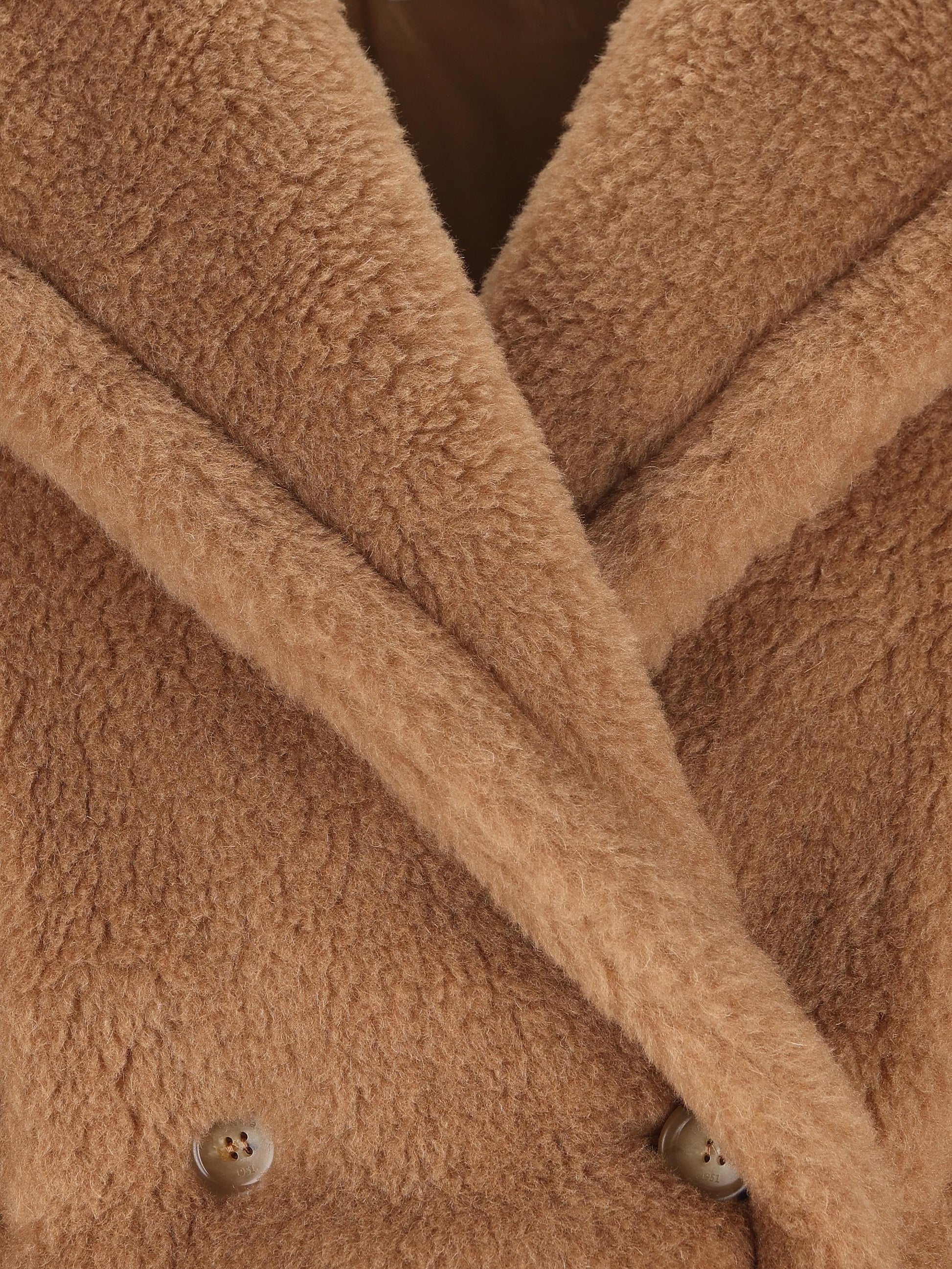 Gilet realizzato in tessuto teddy. 2521036012600 001 MAX MARA 