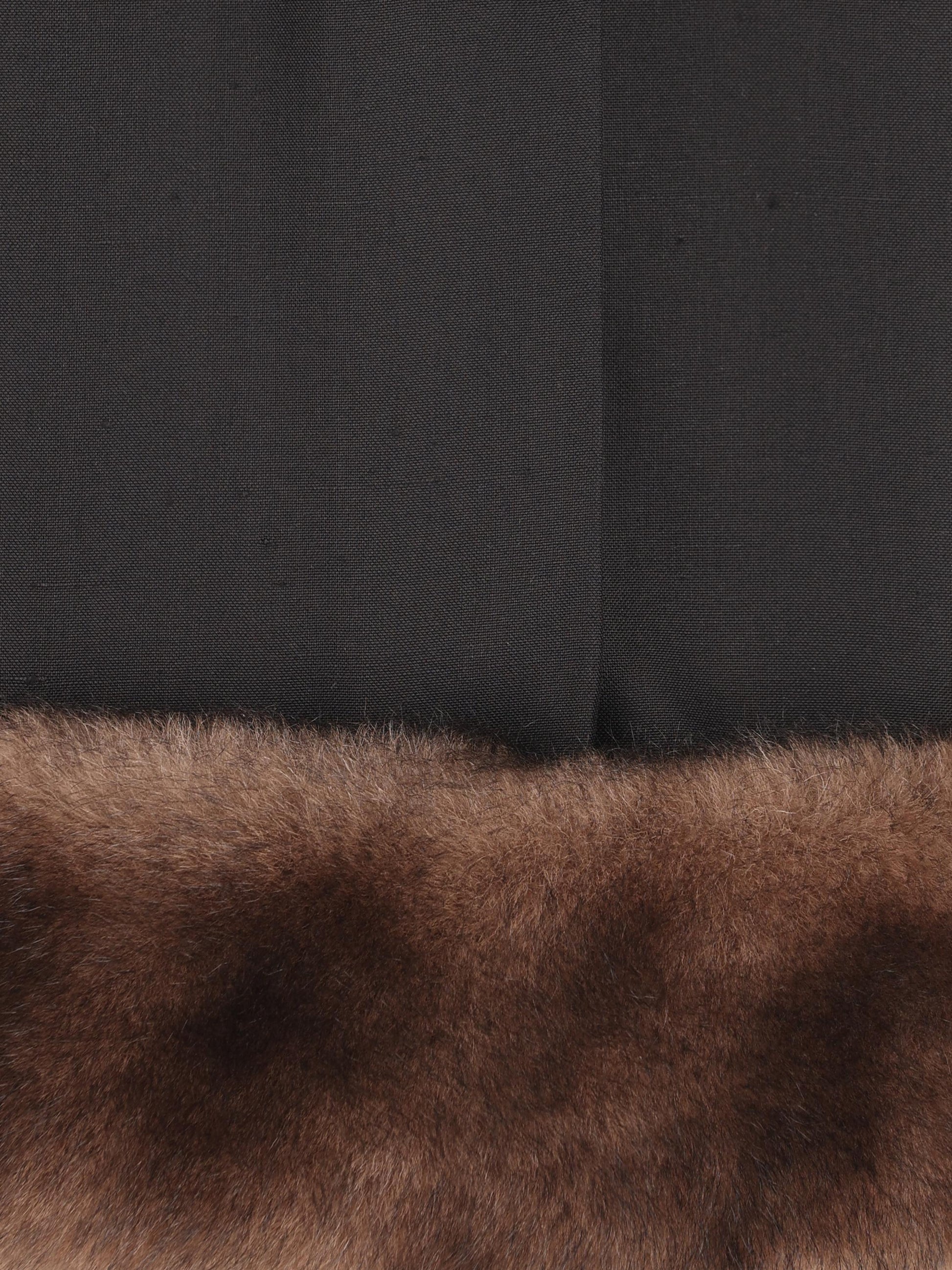 Gonna realizzata in seta. 7B0RAE0090G 0NO VALENTINO GARAVANI 