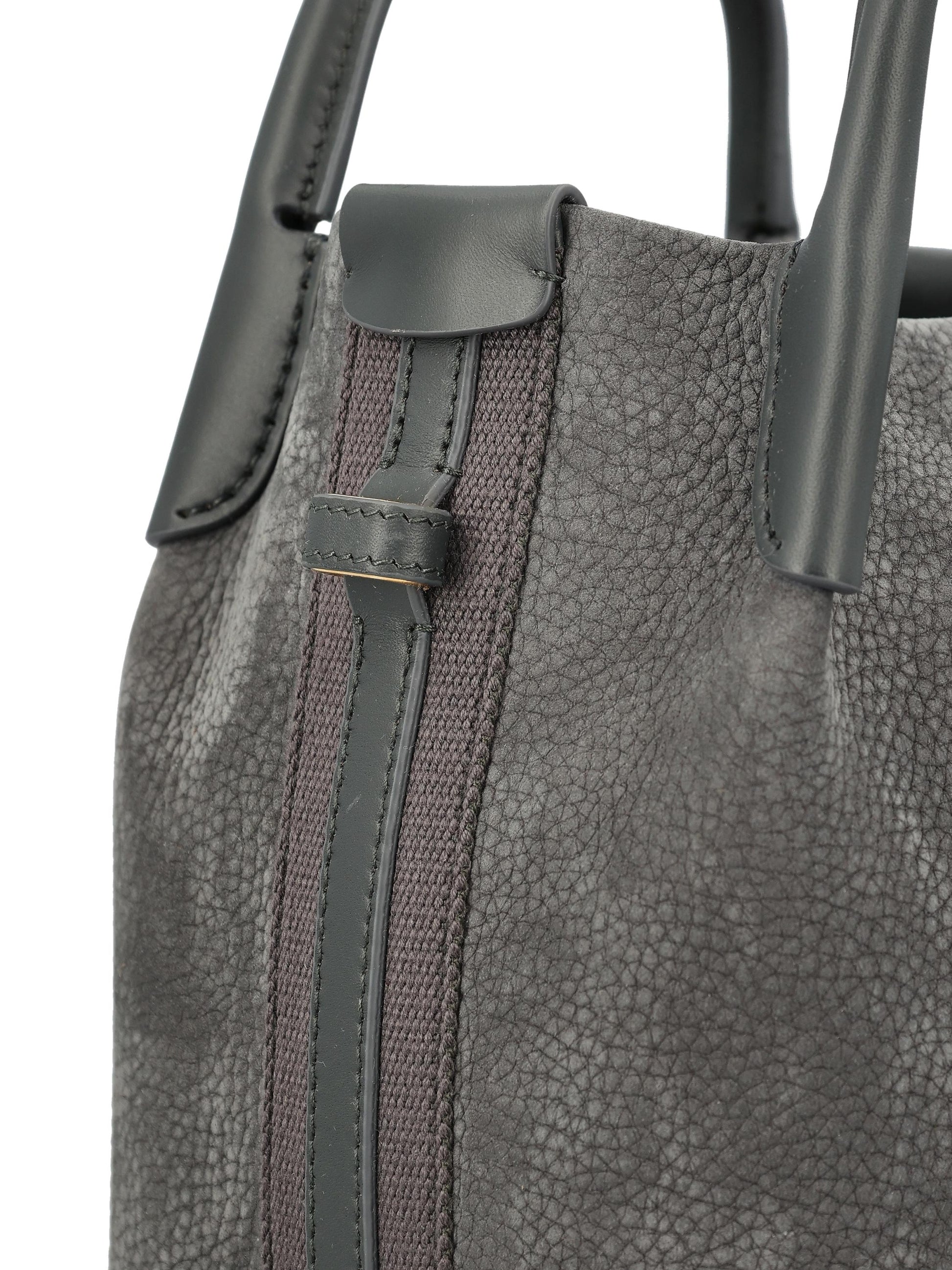 Borsa realizzata in pelle. FAP3123 706E LORO PIANA 