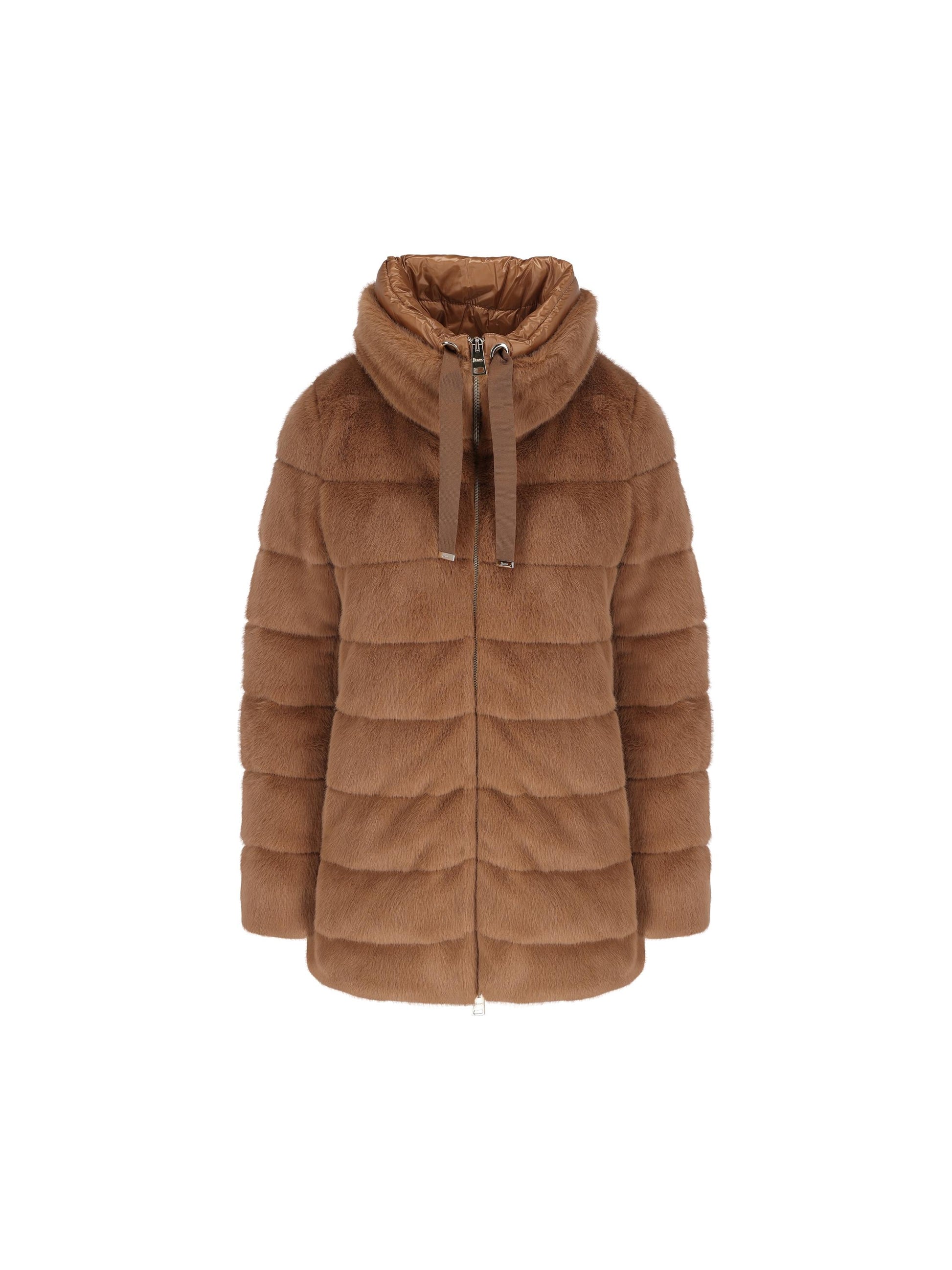 Piumino realizzato in poliestere. PI002123D 126302157 HERNO 