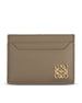 Portacarte realizzato in pelle di vitello. C821075X09 3170 LOEWE 