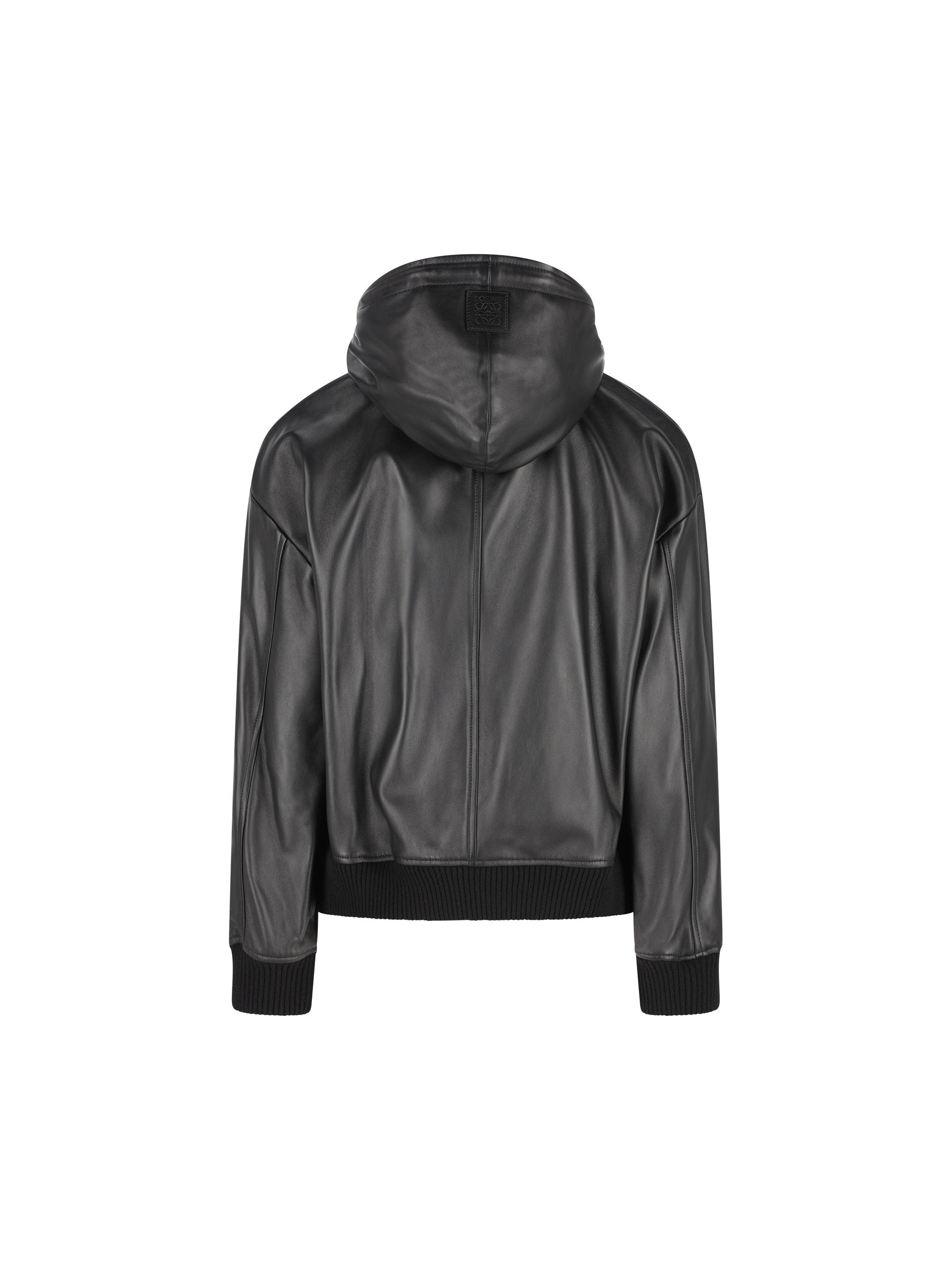 Giacca realizzata in pelle. H526Y34L72 1100 LOEWE 