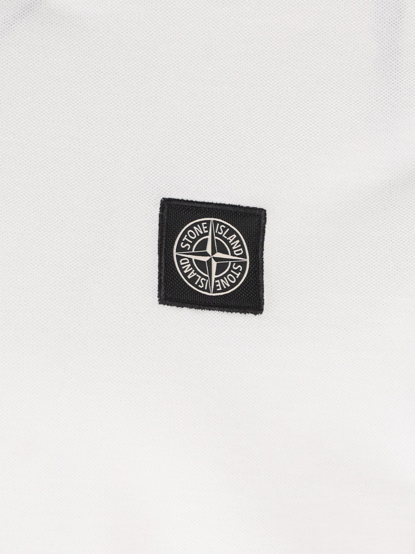 Polo realizzata in cotone. 2200010 S0018V1001 STONE ISLAND 