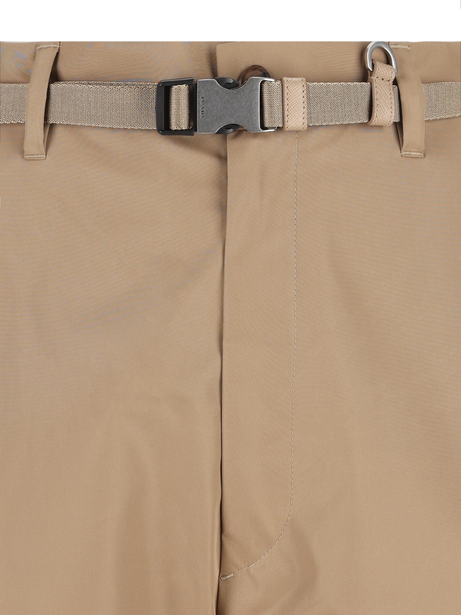 Pantaloni realizzati in poliestere. SPH507 18UUF0241 PRADA 