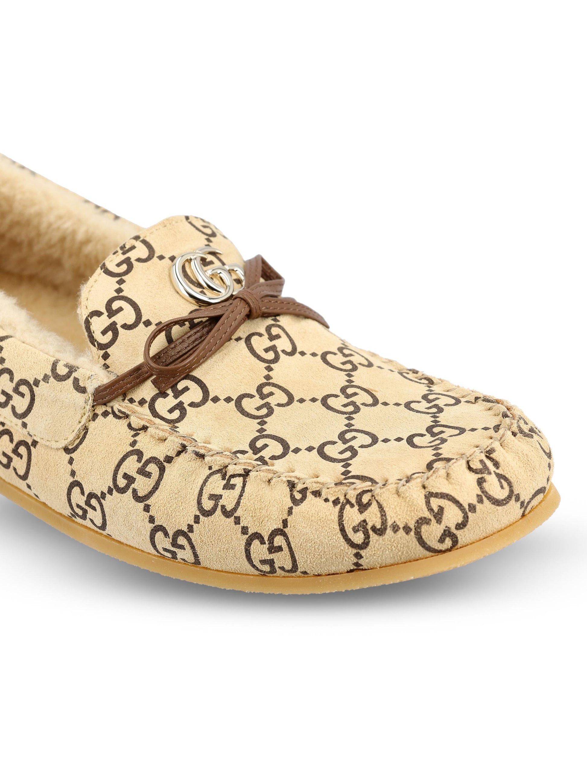 Mocassini realizzati in pelle scamosciata. 853397 AAFTU9754 GUCCI 