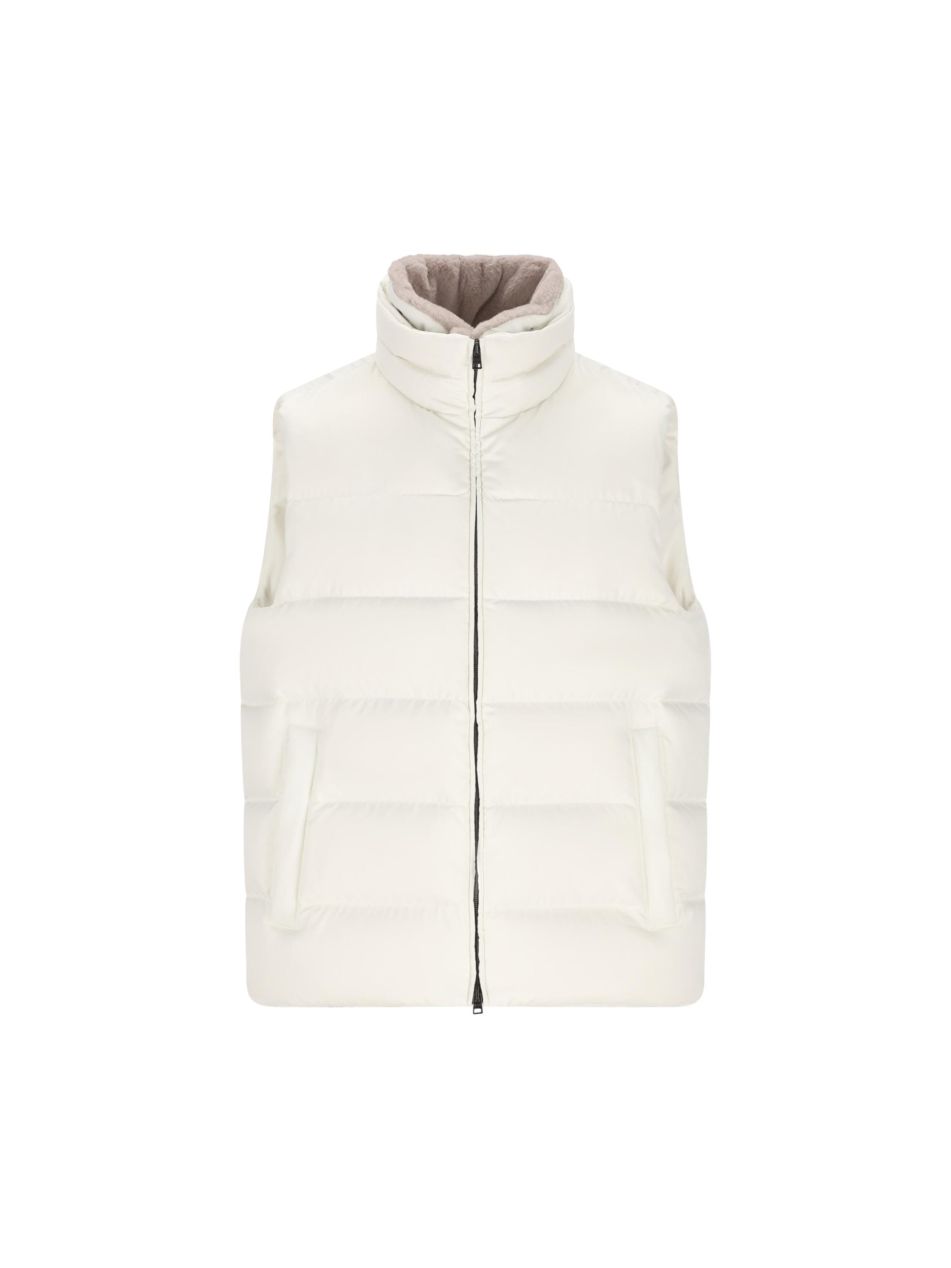 Gilet realizzato in poliestere. PI001267U 12414Z1000 HERNO 