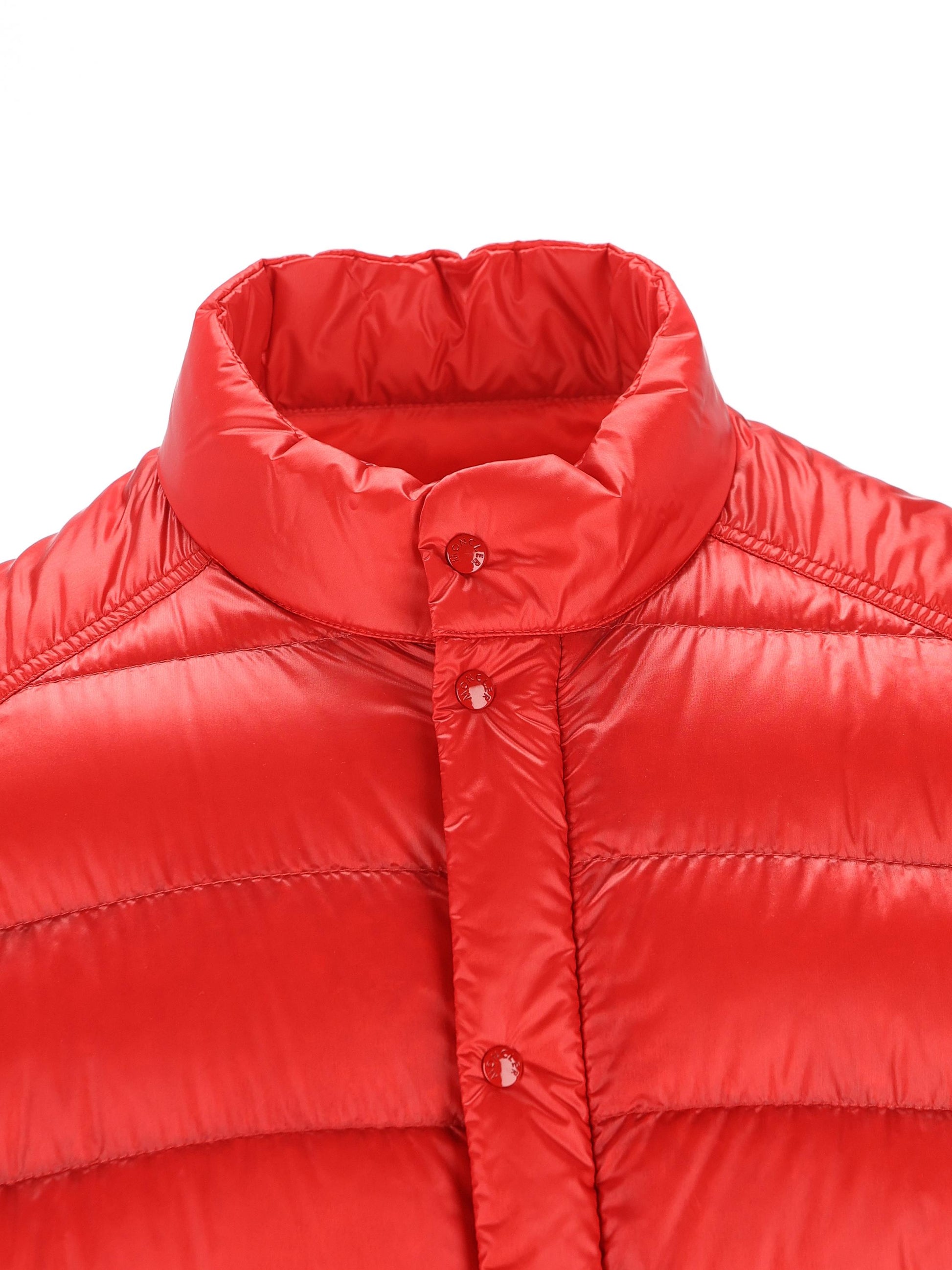 Piumino realizzato in poliammide. M1A00043 597Y4448 MONCLER 