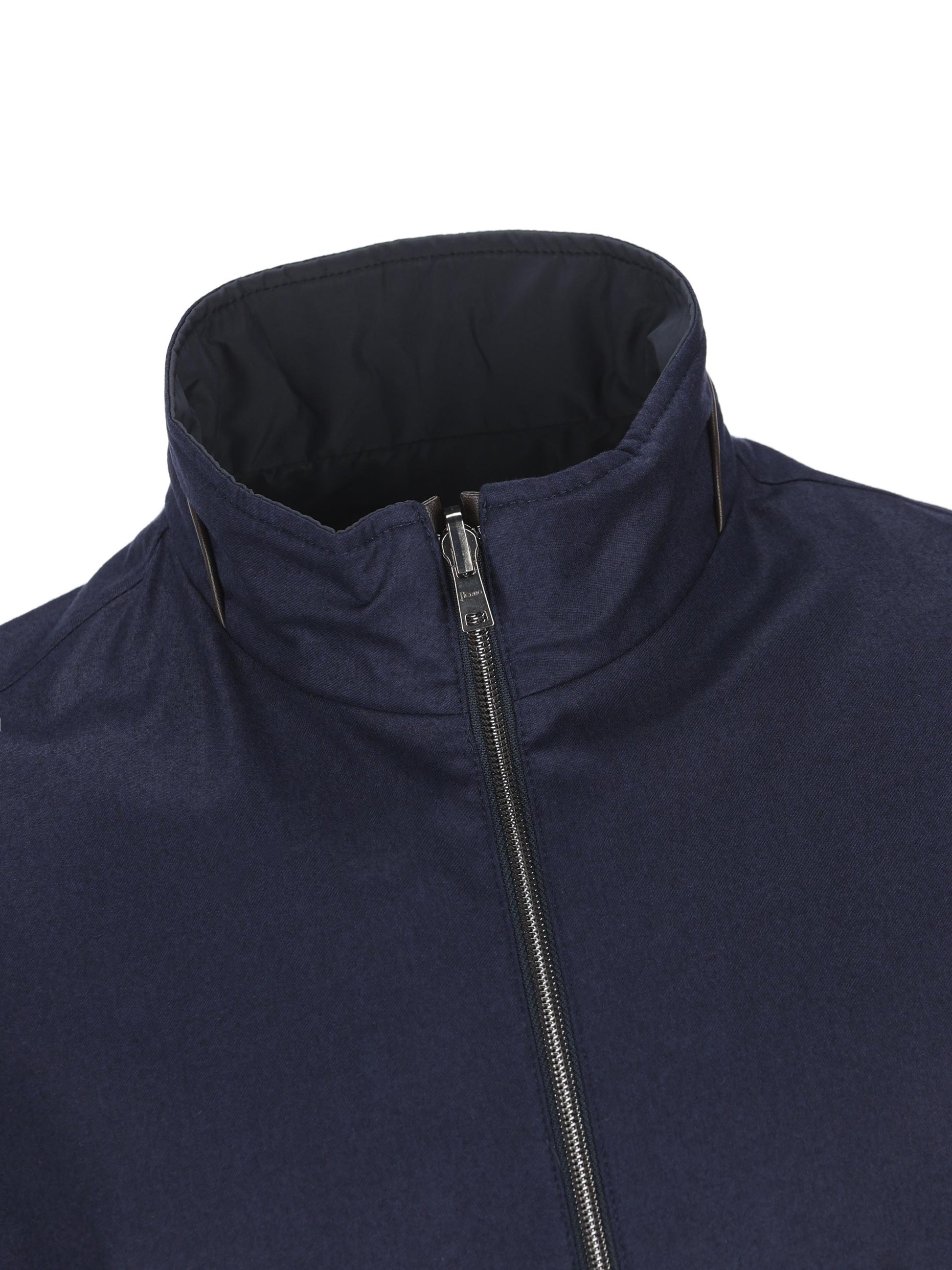 Gilet realizzato in cashmere e seta. GI000636U 381279200 HERNO 