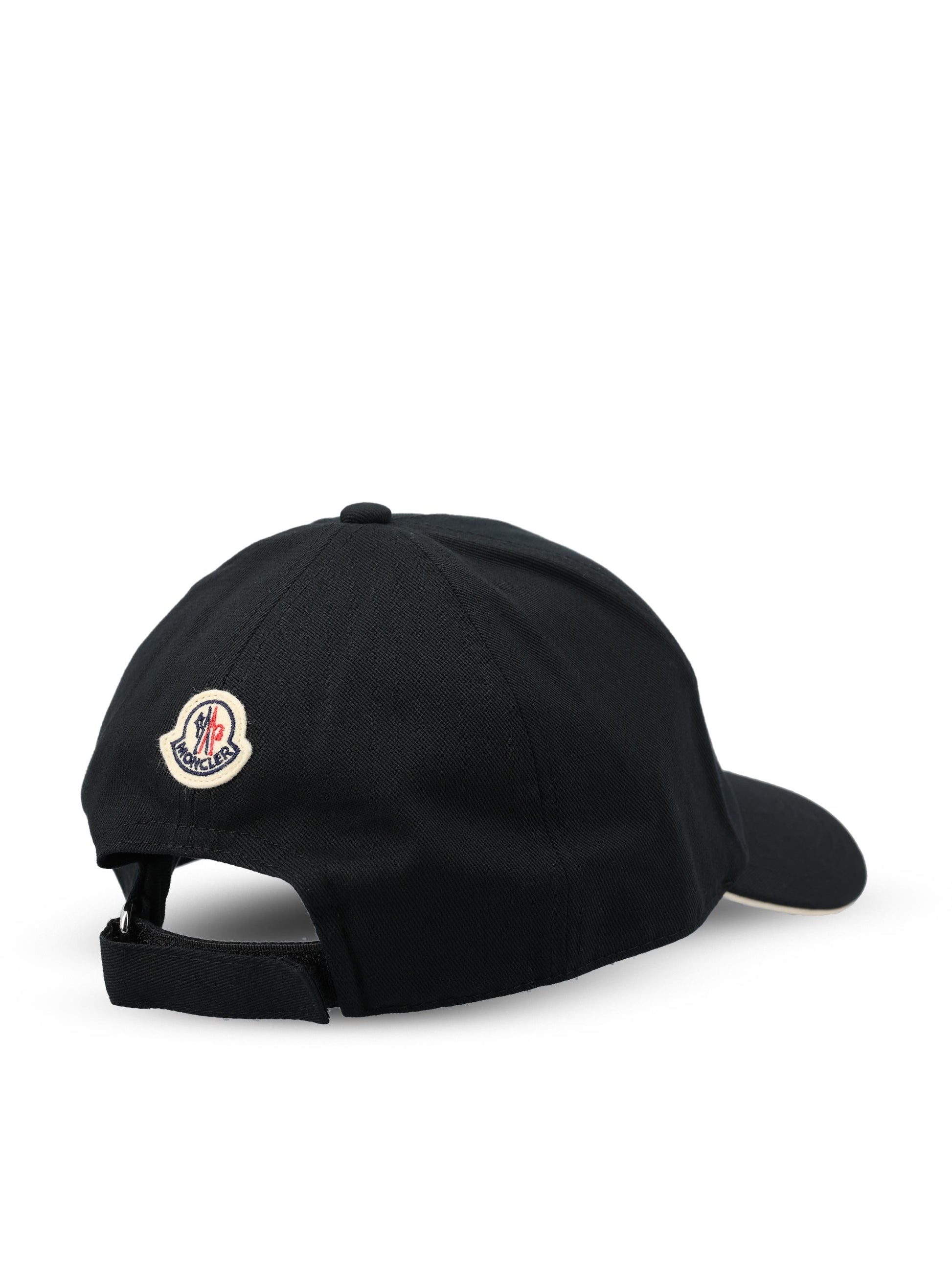Cappellino realizzato in cotone. M3B00007 0U618999 MONCLER 
