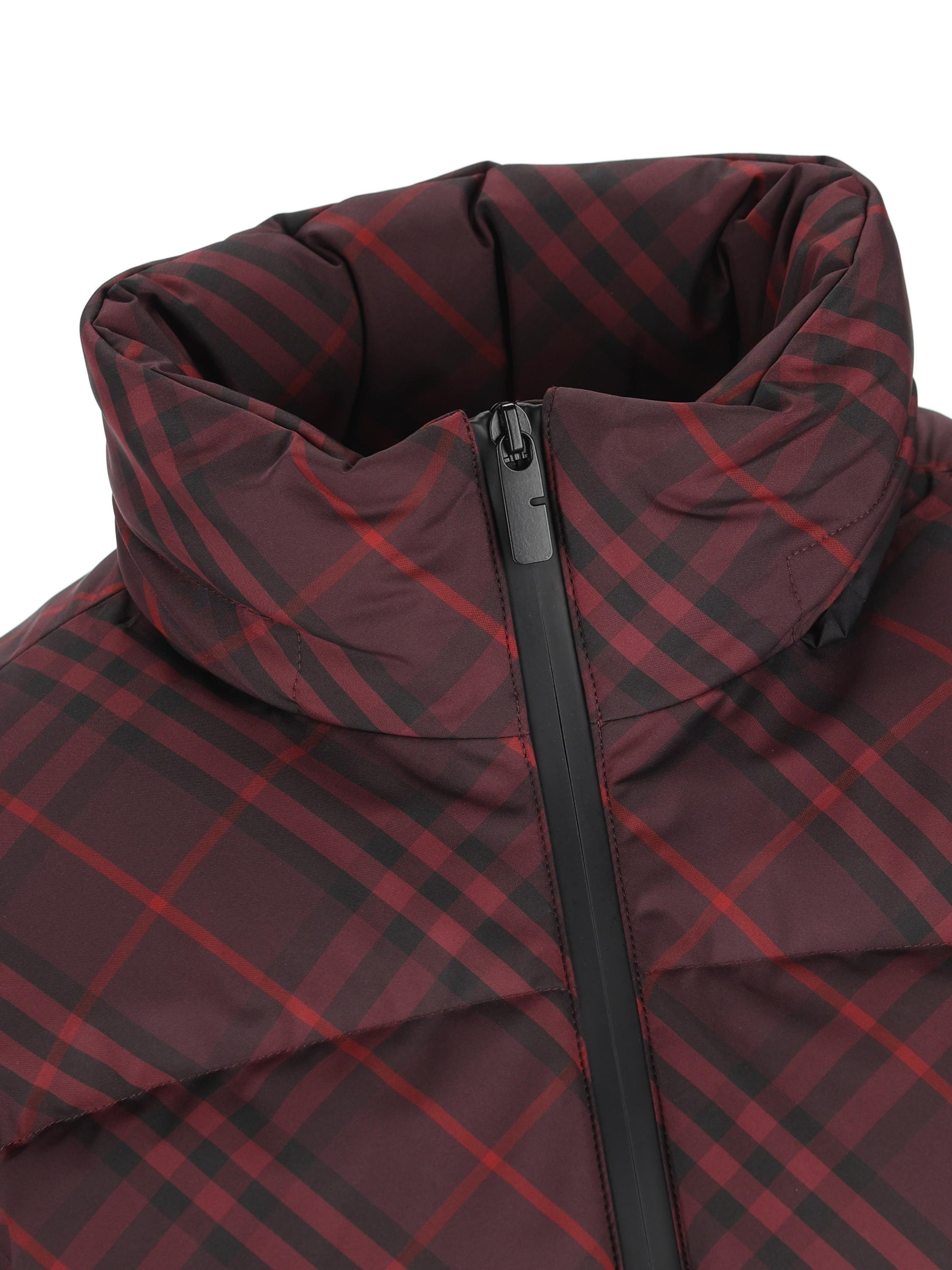 Piumino realizzato in poliestere. 8115472 C3474 BURBERRY 