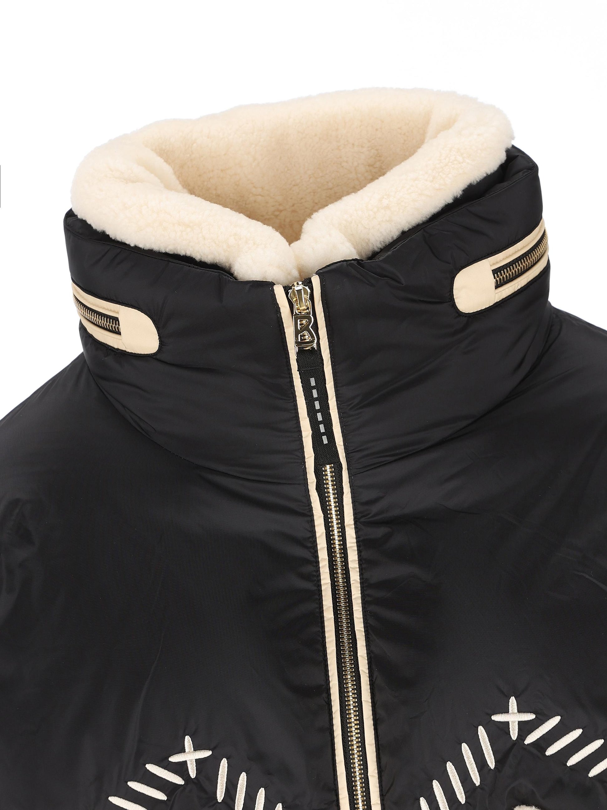 Giacca realizzata in poliammide. 31988233 026 BOGNER 