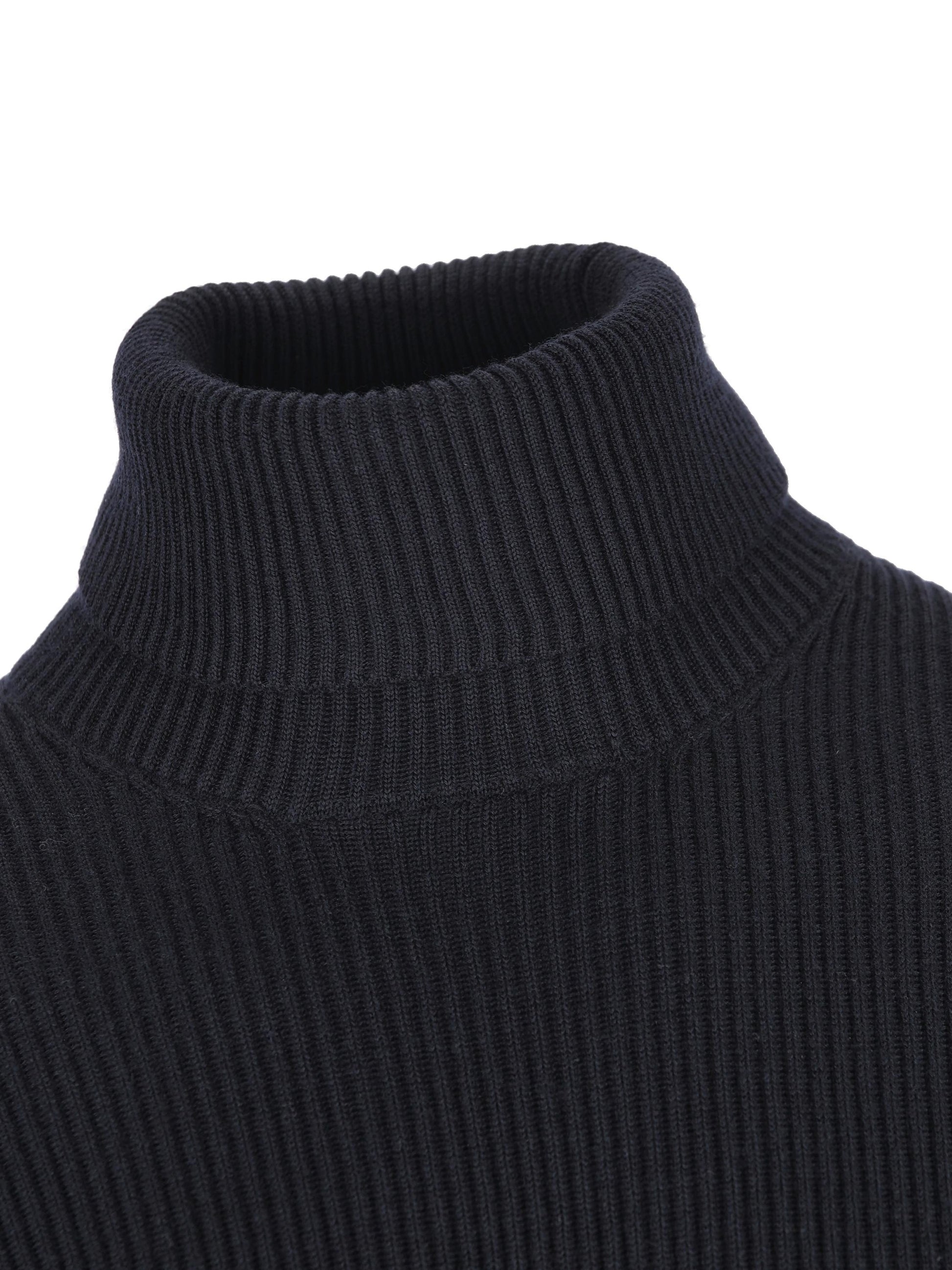 Dolcevita realizzato in lana vergine. 5100052 S00C2V0020 STONE ISLAND 