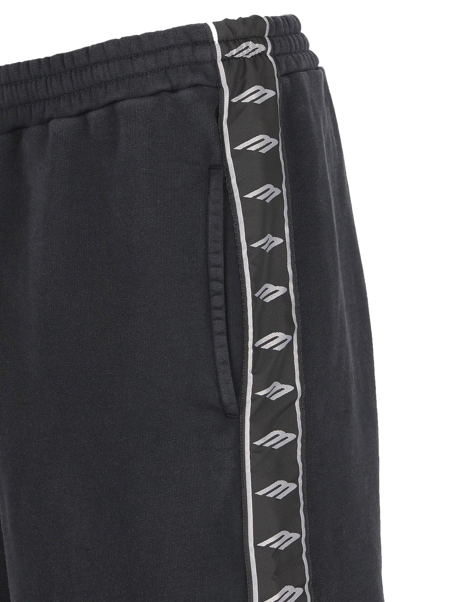 Pantaloni realizzati in cotone. 846917 TTVP75466 BALENCIAGA 