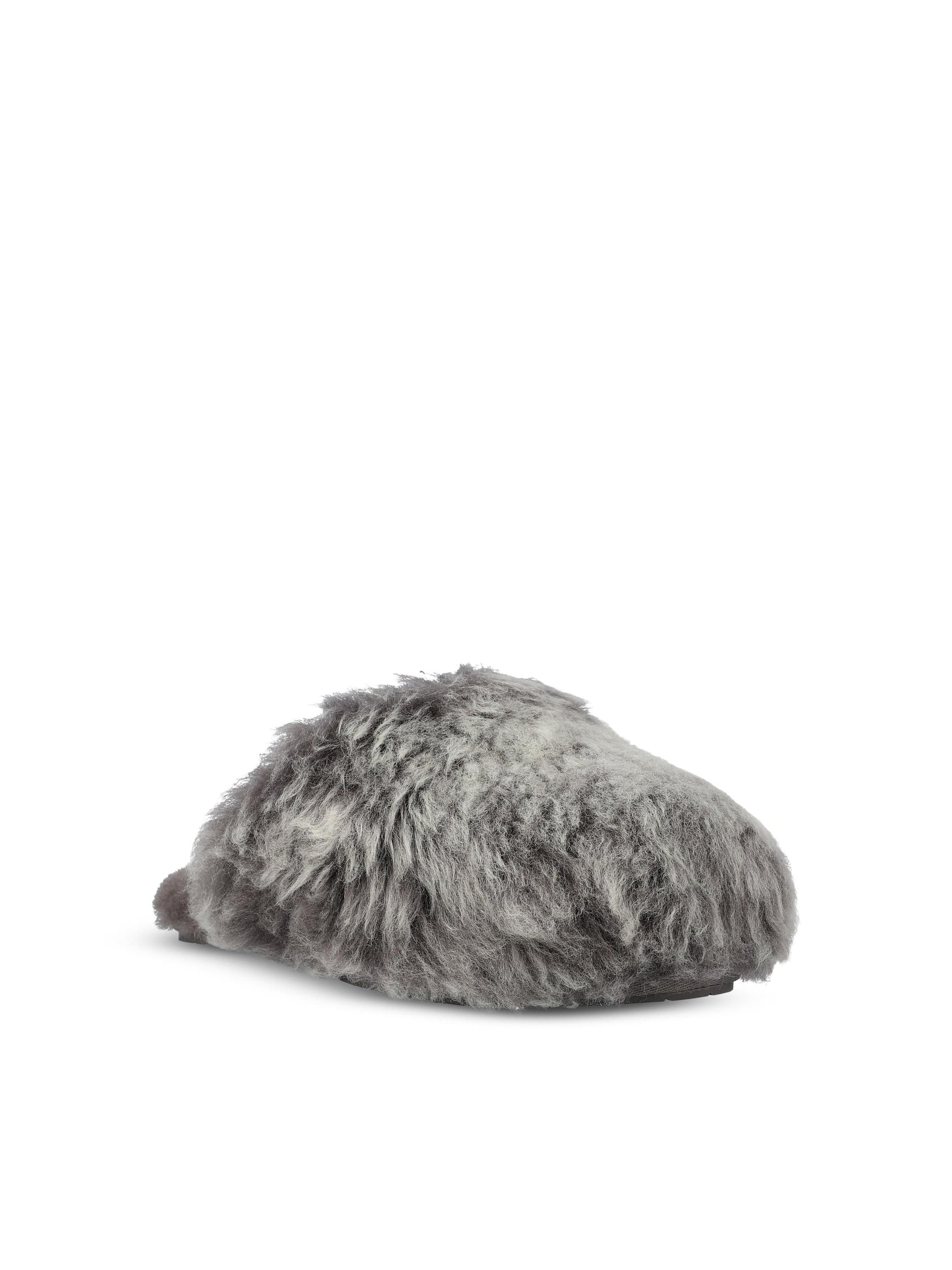 Ciabatte realizzate in montone. 1173591 CHRC UGG 