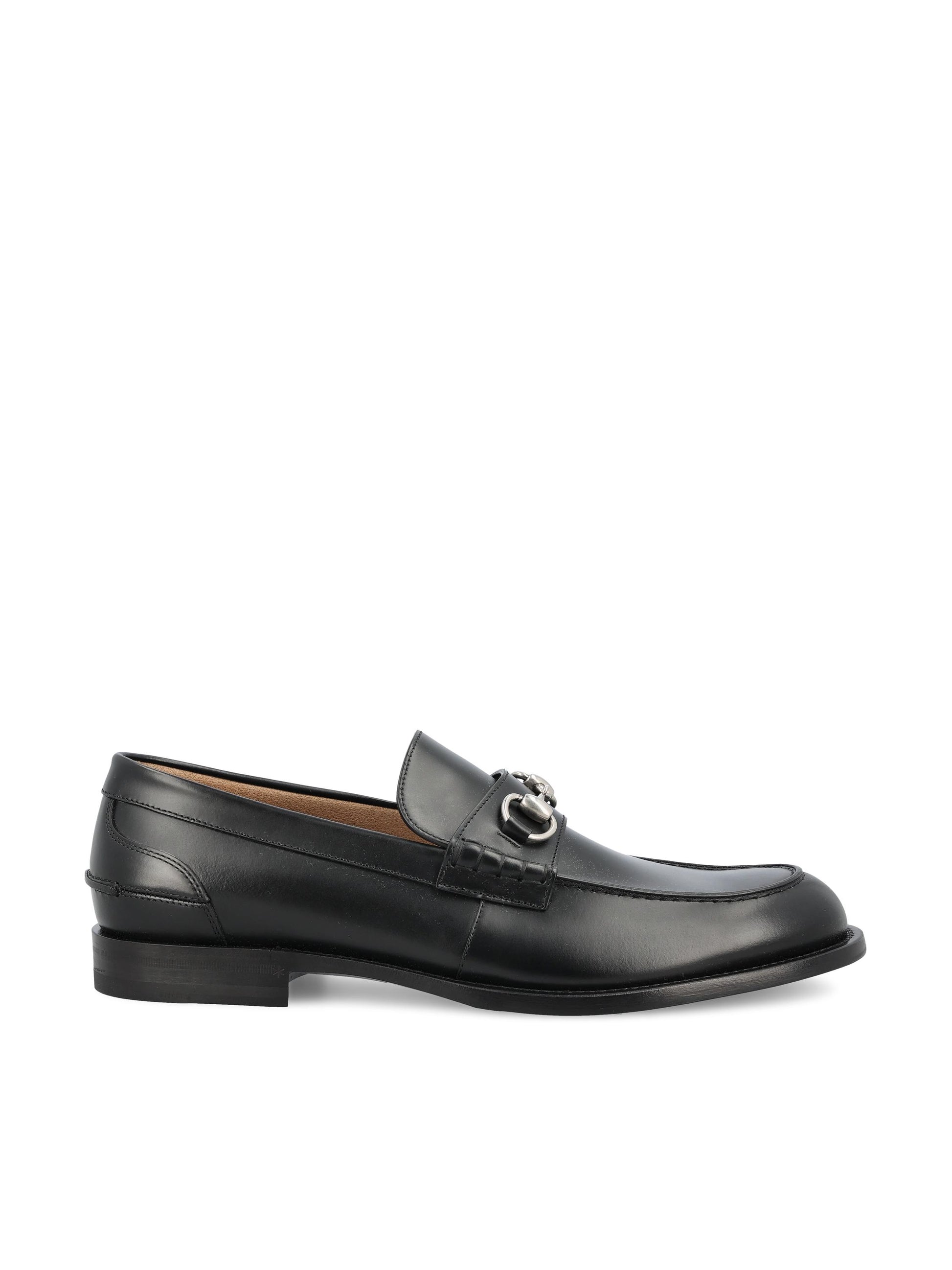 Mocassini realizzati in pelle. 851398 AAFAR1000 GUCCI 