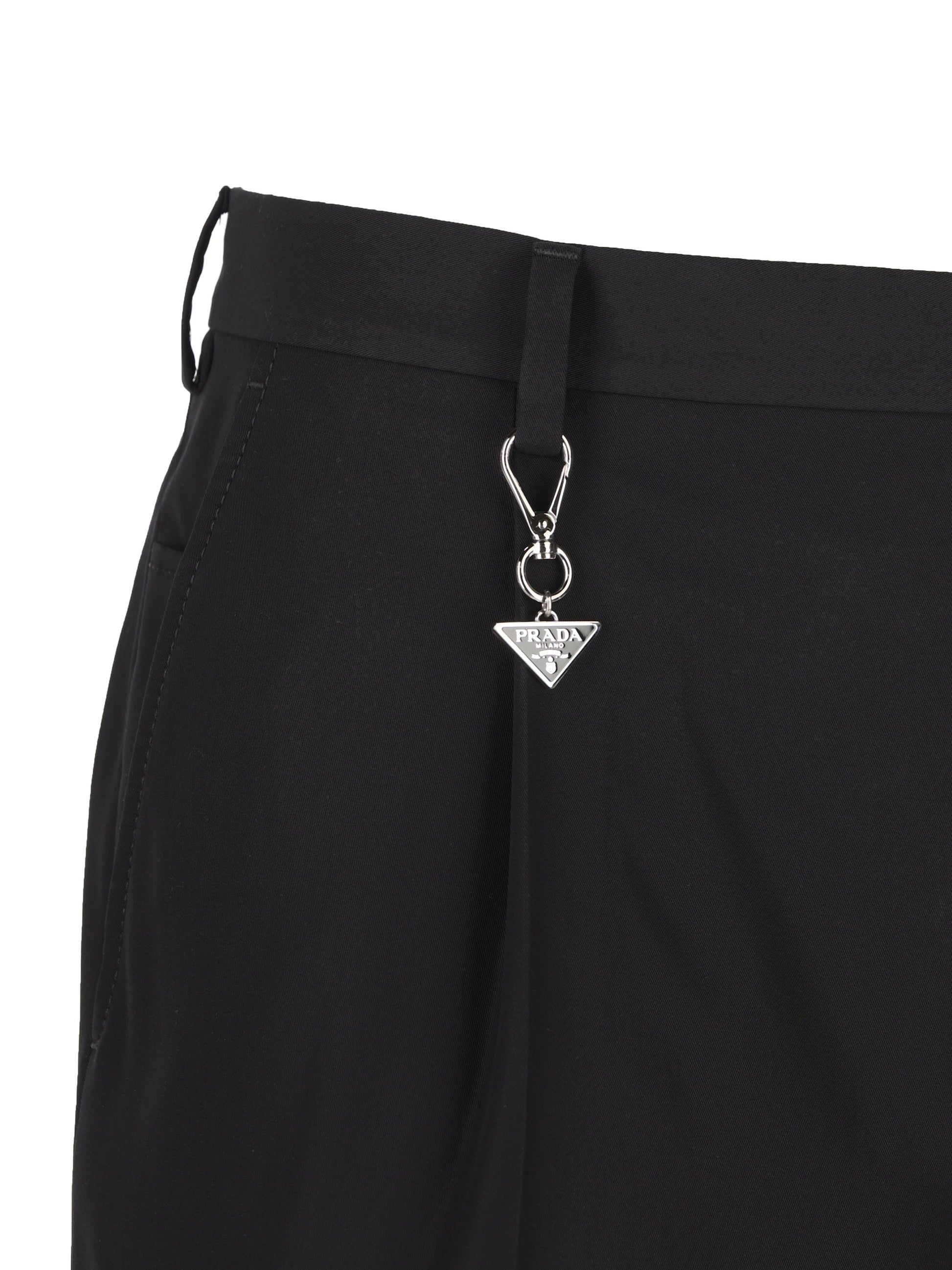 Pantalone realizzato in cotone. UP0419 19AMF0002 PRADA 