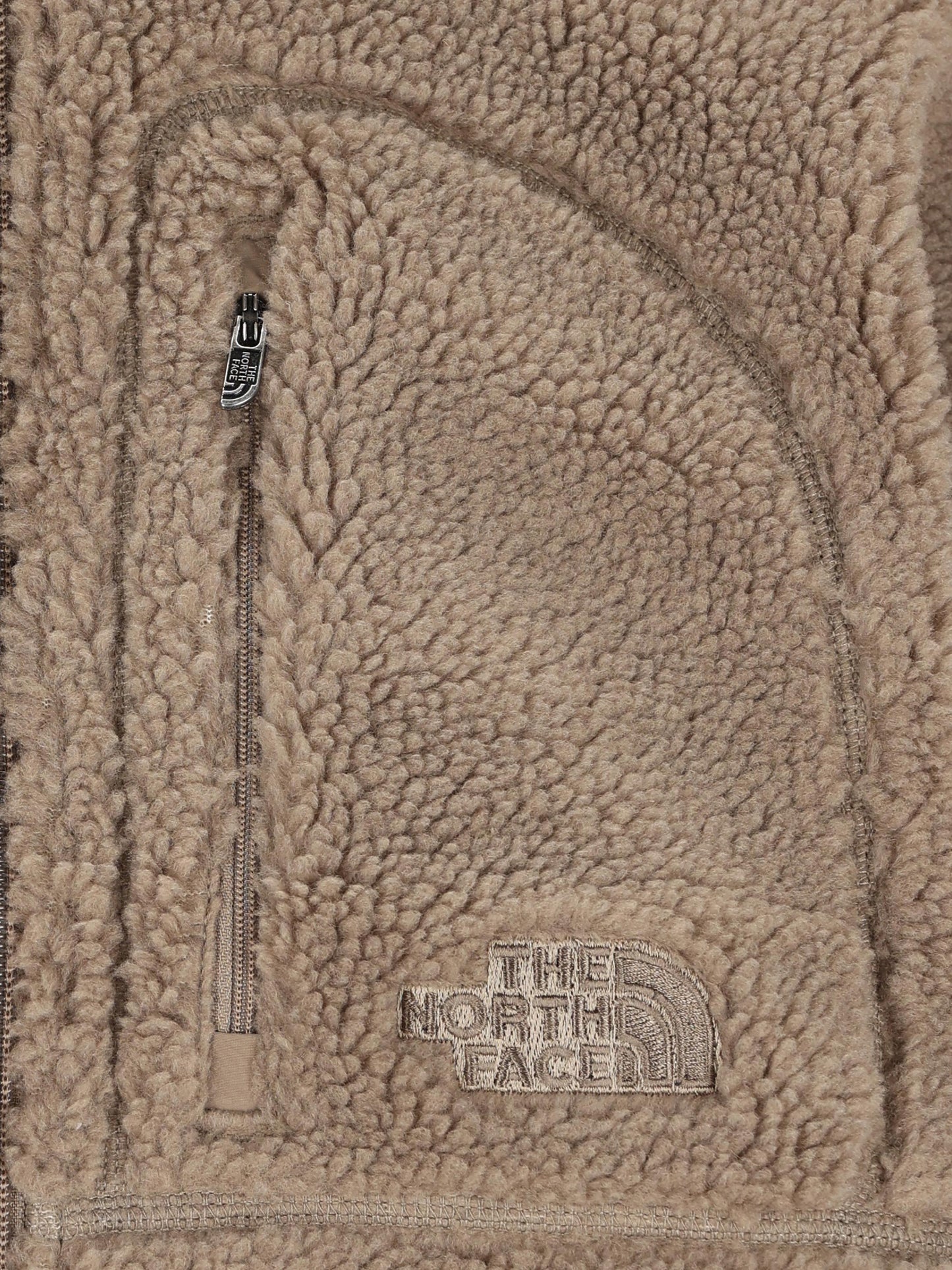 Pile realizzato in poliestere. NF0A88ZB BOW1 THE NORTH FACE 