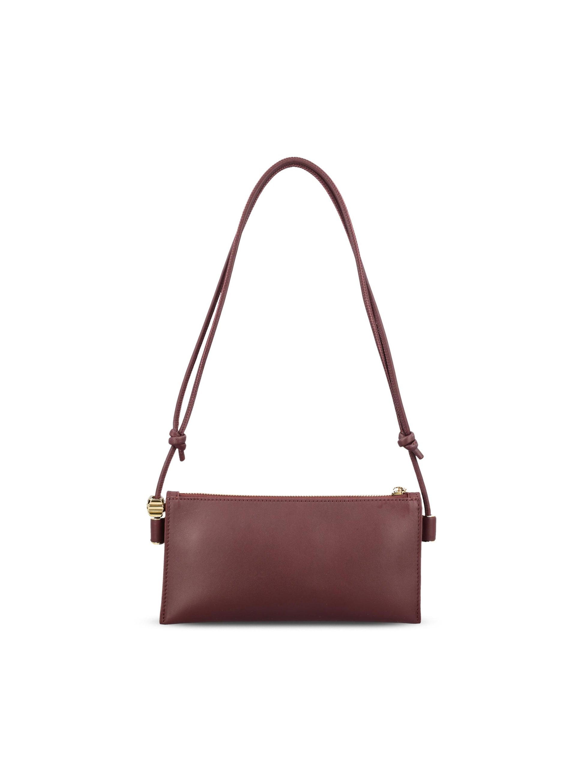 Marsupio realizzato in pelle di vitello. C630R10X03 7240 LOEWE 