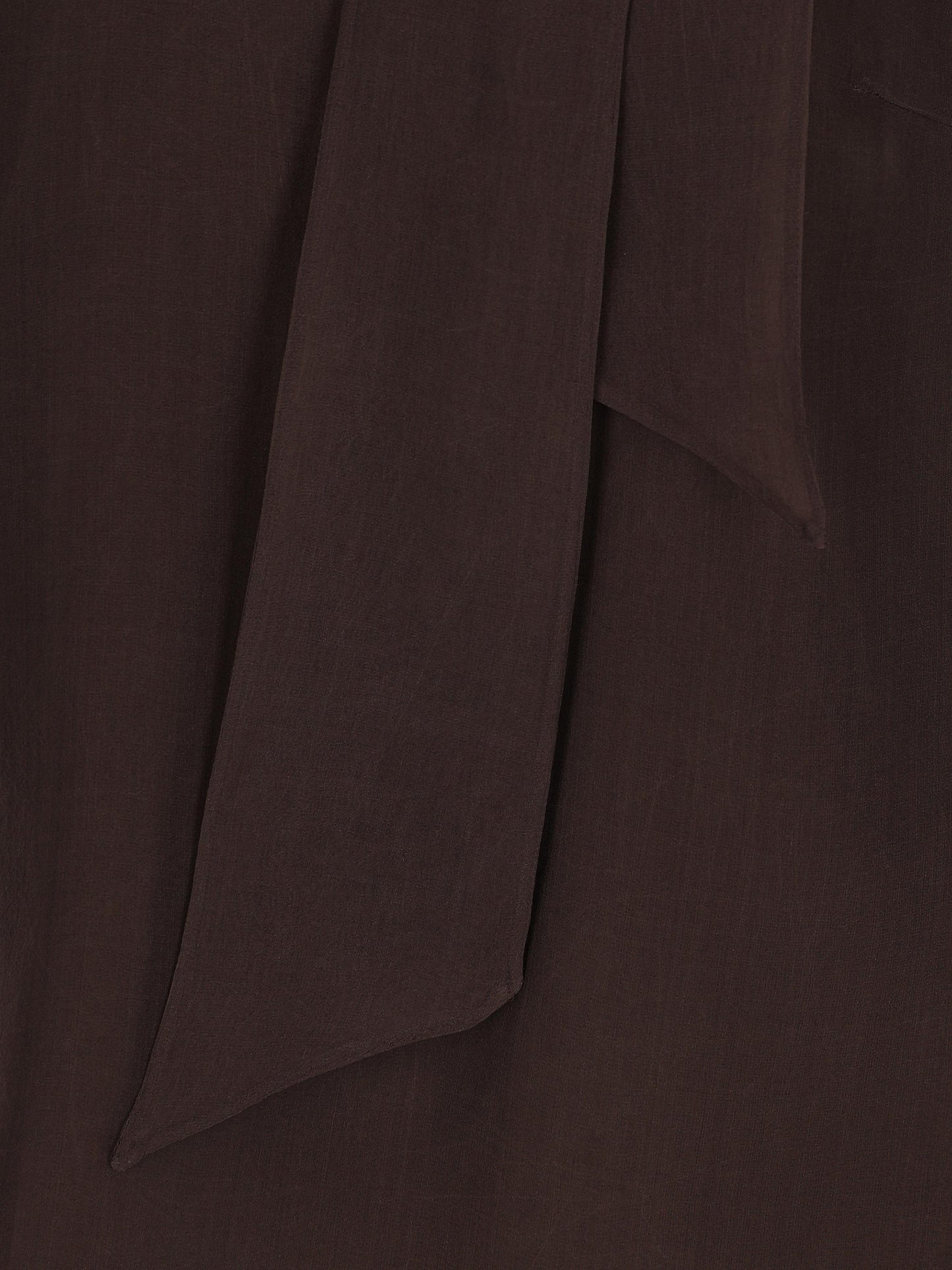 Top realizzato in seta. MF940ED804 C4222 BRUNELLO CUCINELLI 