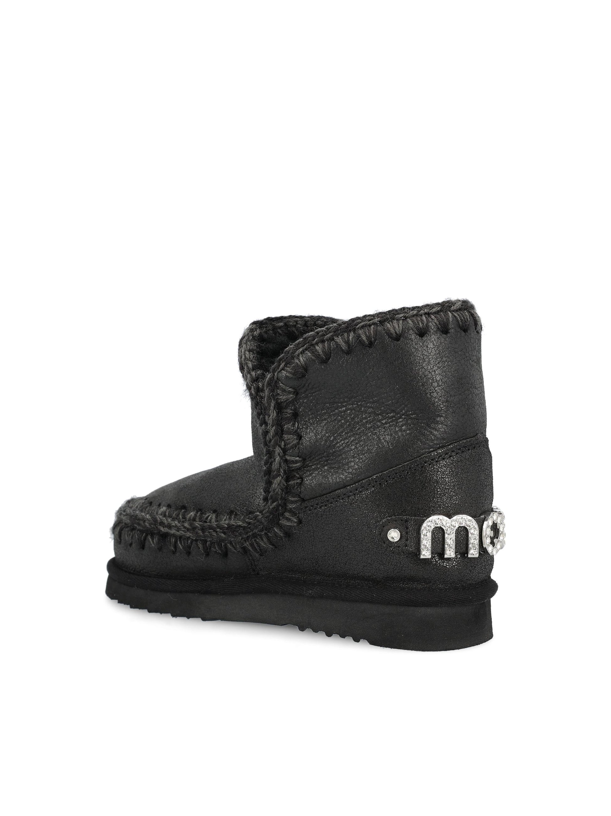 Stivali realizzati in pelle di montone. FW101036B CBKG MOU 