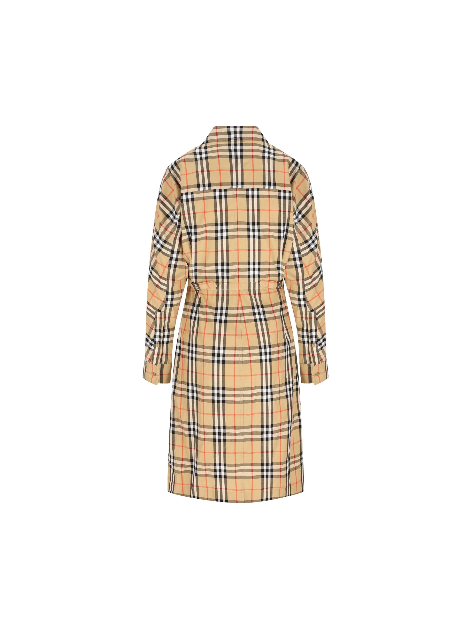 Abito realizzato in cotone. 8118880 B9368 BURBERRY 