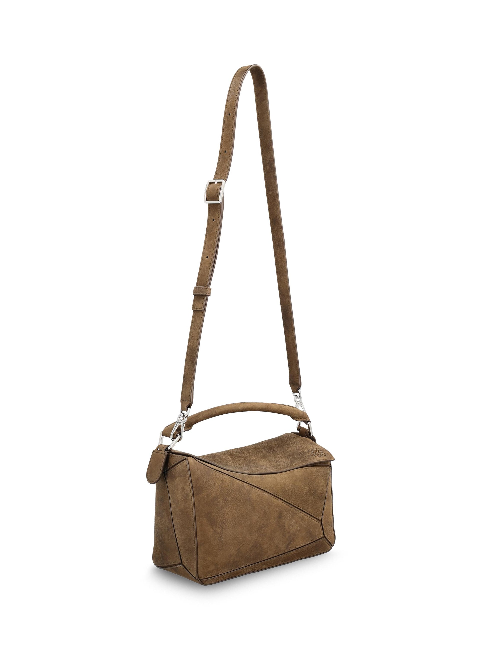 Borsa realizzata in pelle di vitello. A510PLSX03 6423 LOEWE 