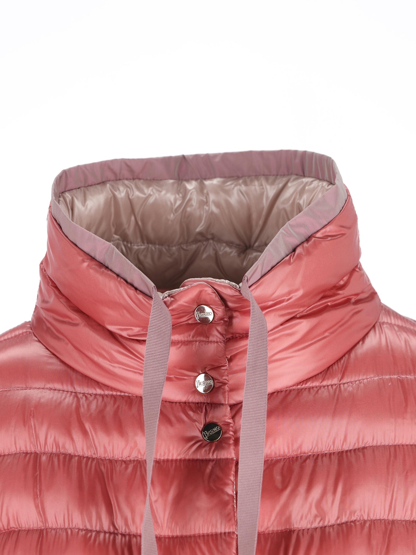 Piumino realizzato in poliammide. PI001846D 12017Z4140 HERNO 