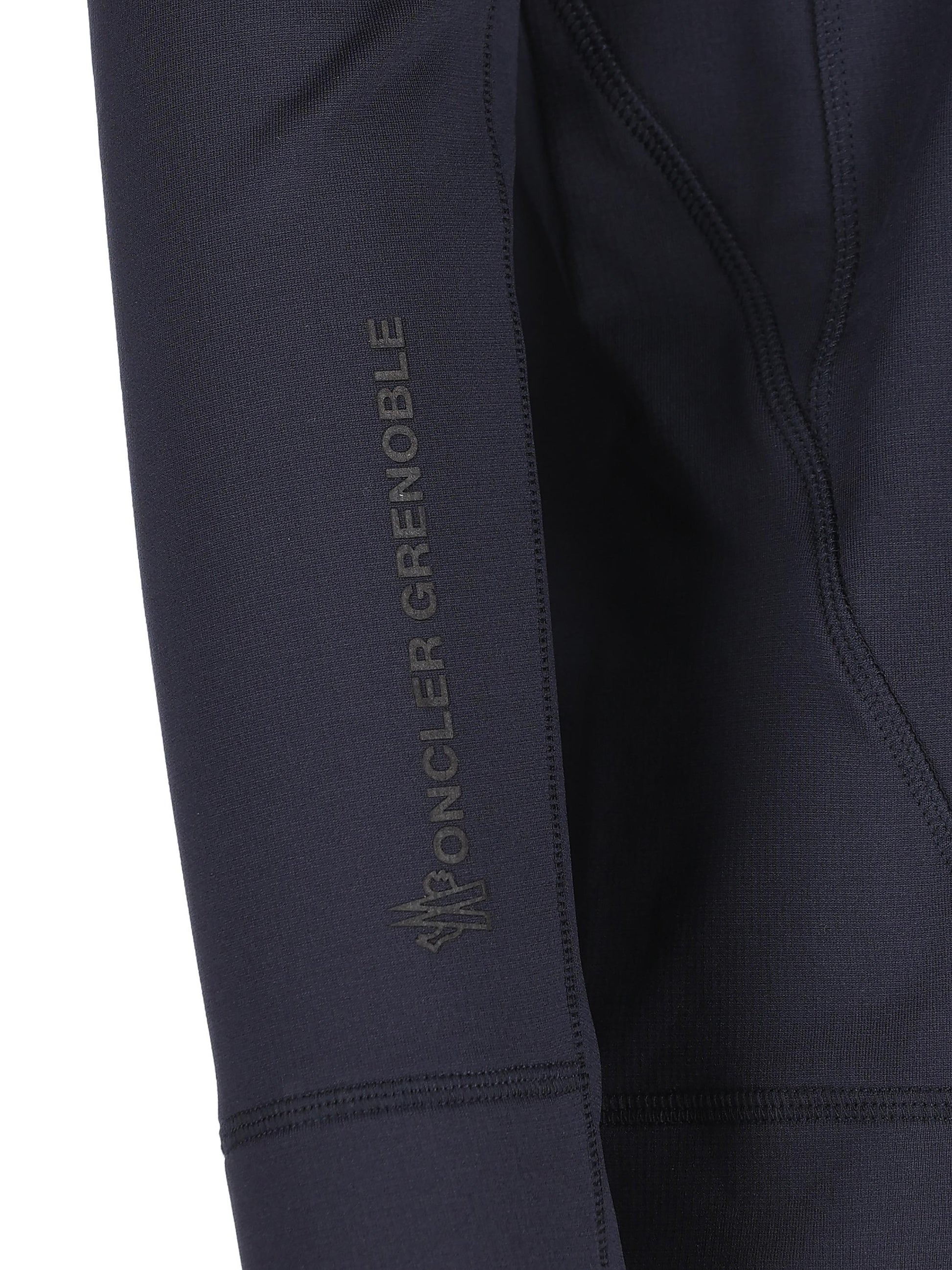 Dolcevita realizzato in poliestere. M8G00020 899JO778 MONCLER GRENOBLE 