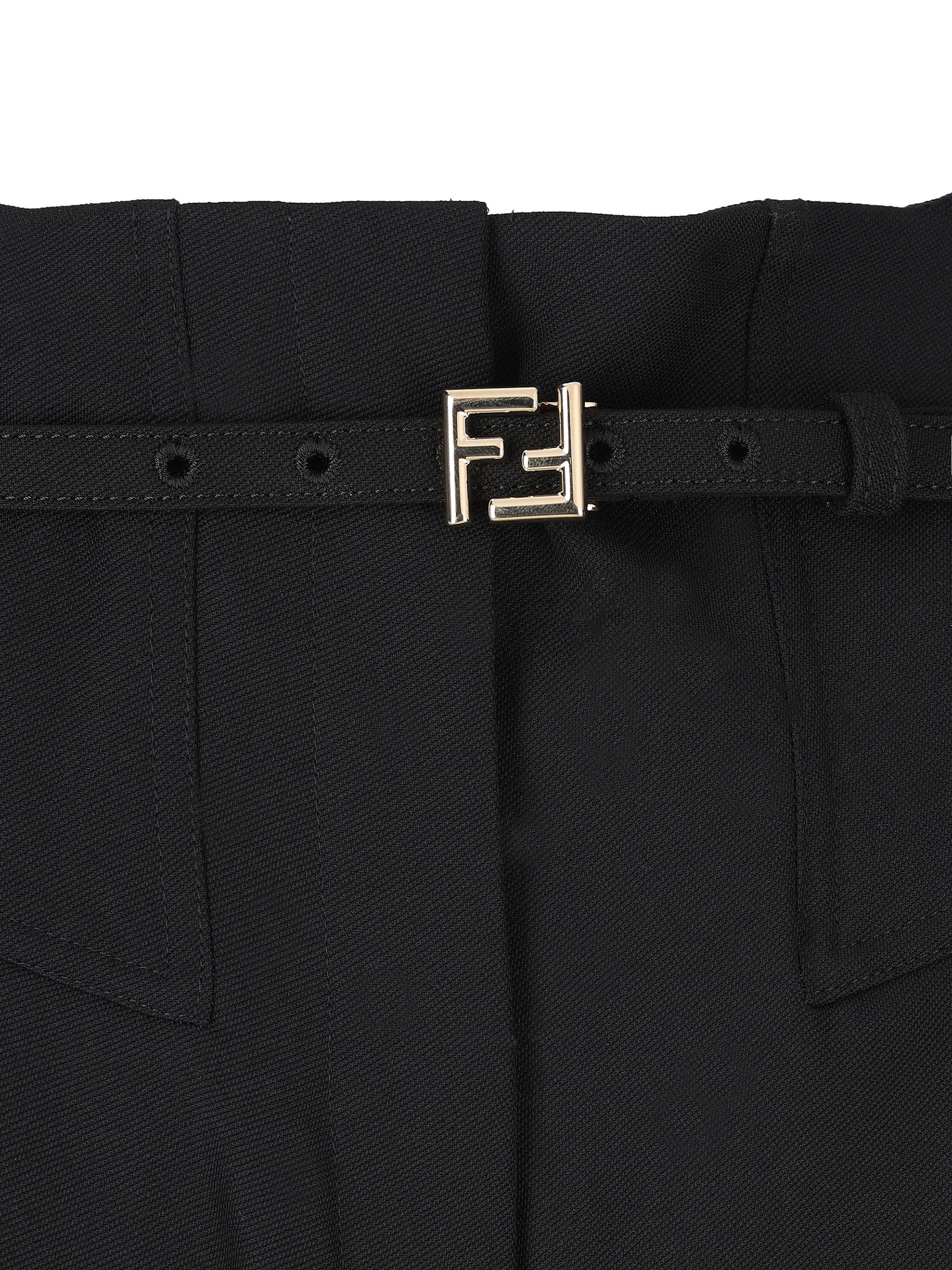 Pantaloni realizzati in lana. FR6673 AJYFF0GME FENDI 