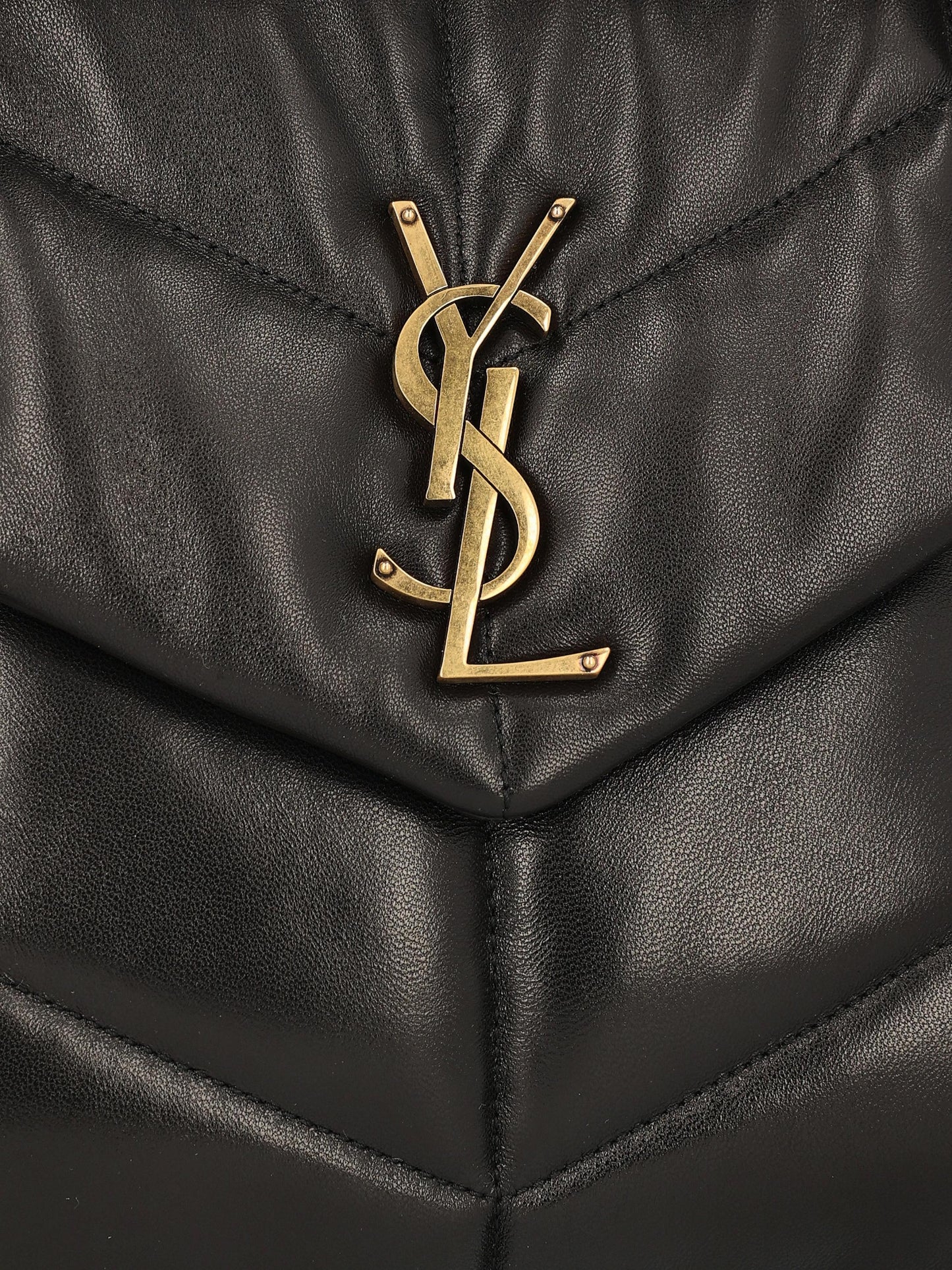 Borsa realizzata in pelle di agnello. 577475 1EL071000 SAINT LAURENT 