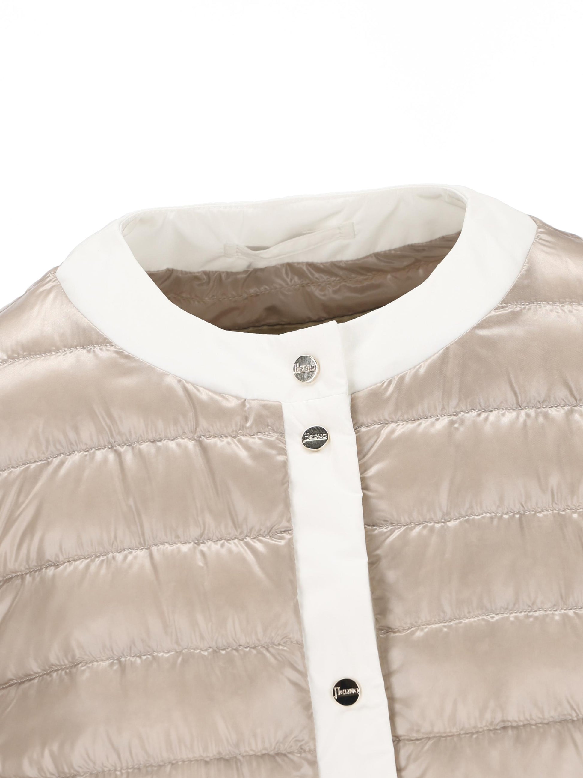 Piumino realizzato in poliammide. PI002203D 12017Z1985 HERNO 