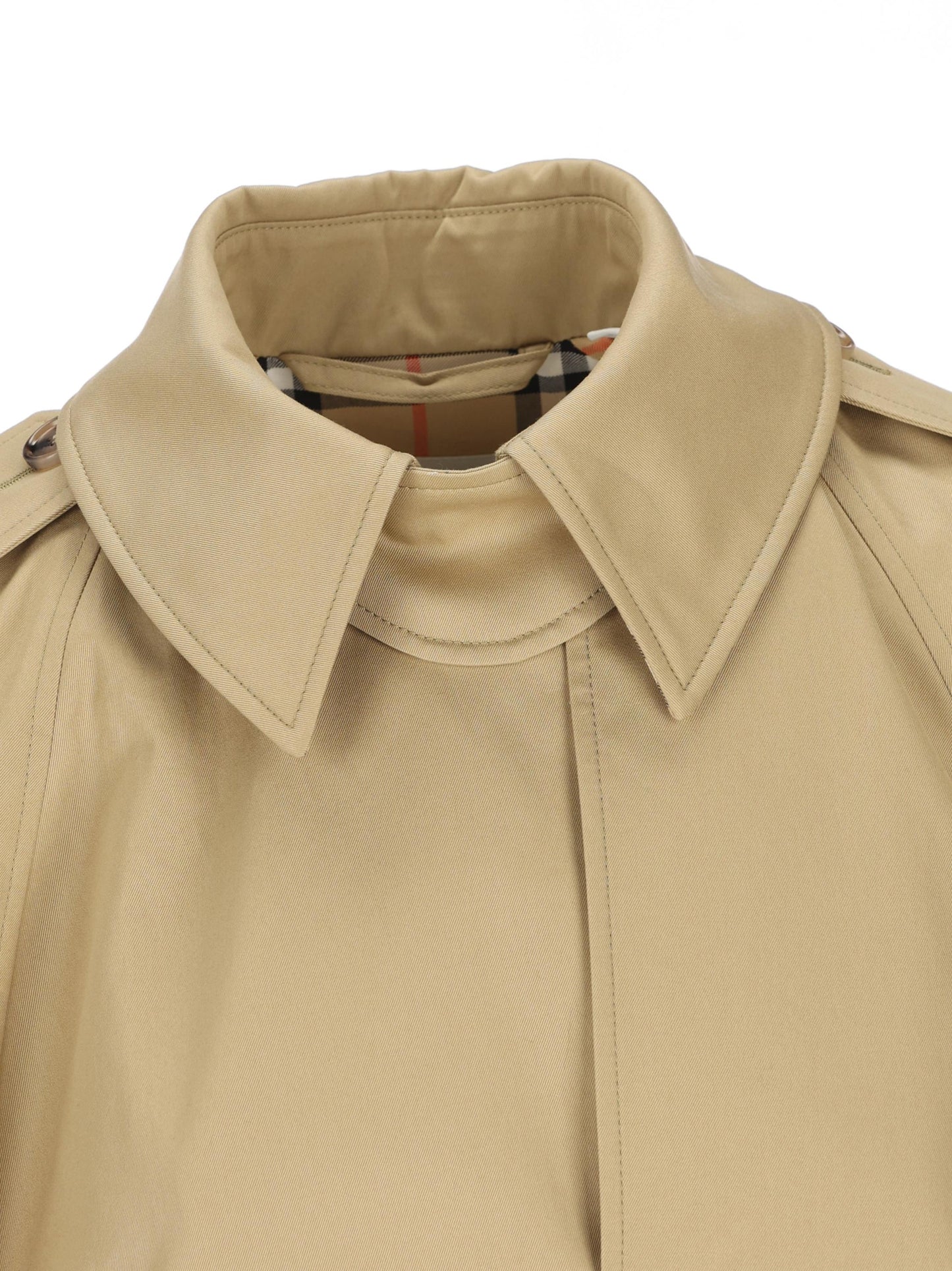 Cappotto realizzato in cotone. 8121150 A1435 BURBERRY 