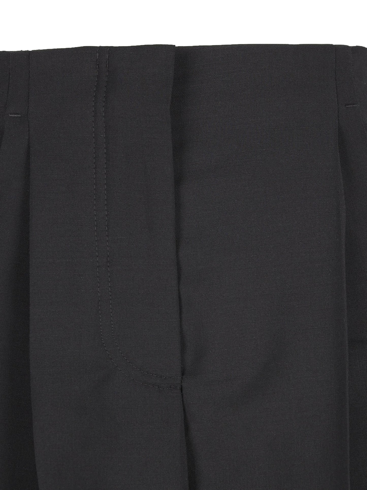 Pantaloni realizzati in lana e mohair. FR6655 AQ3HF0GME FENDI 