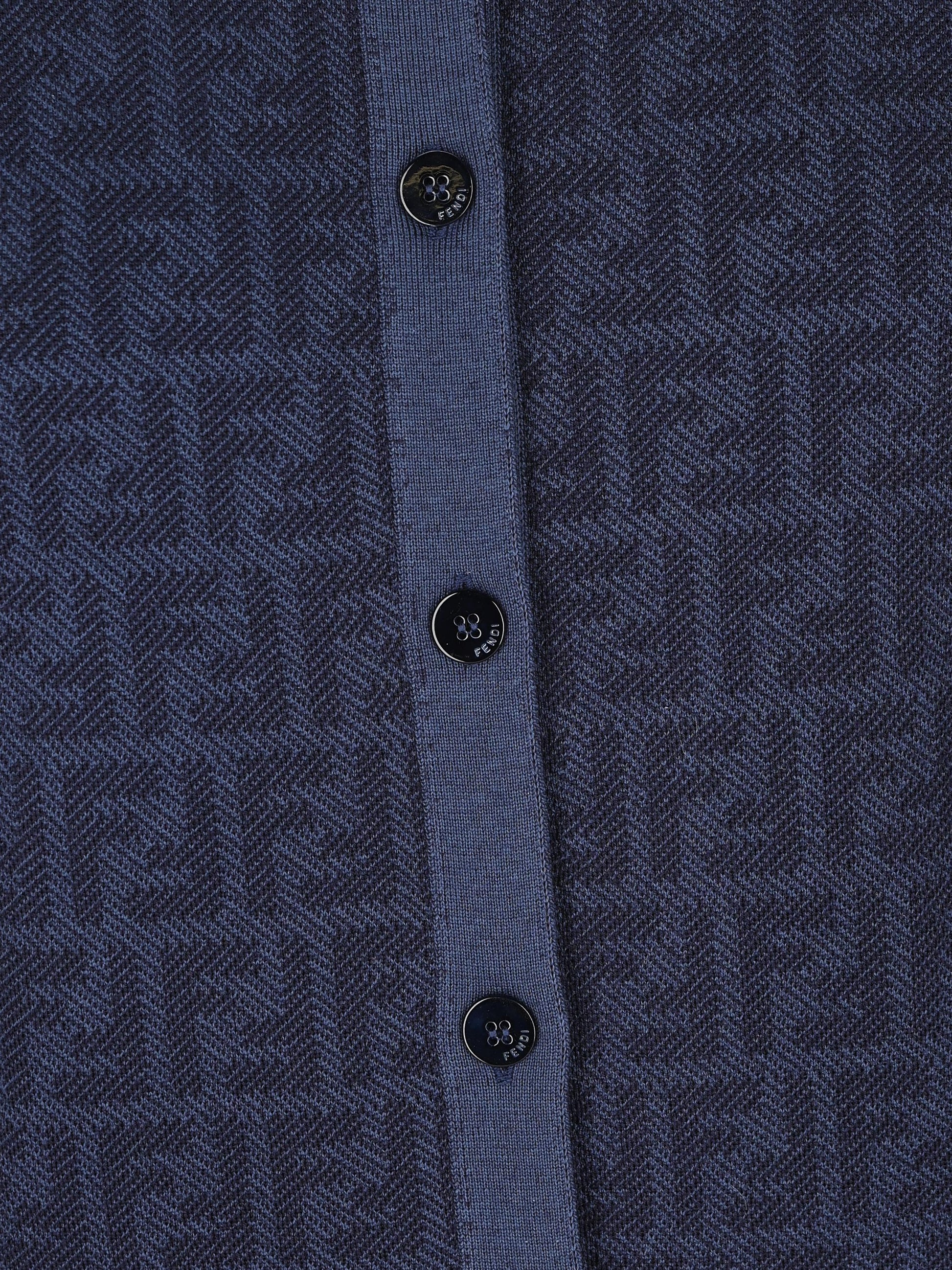 Cardigan realizzato in lana. FZE566 AYM1F1UKI FENDI 