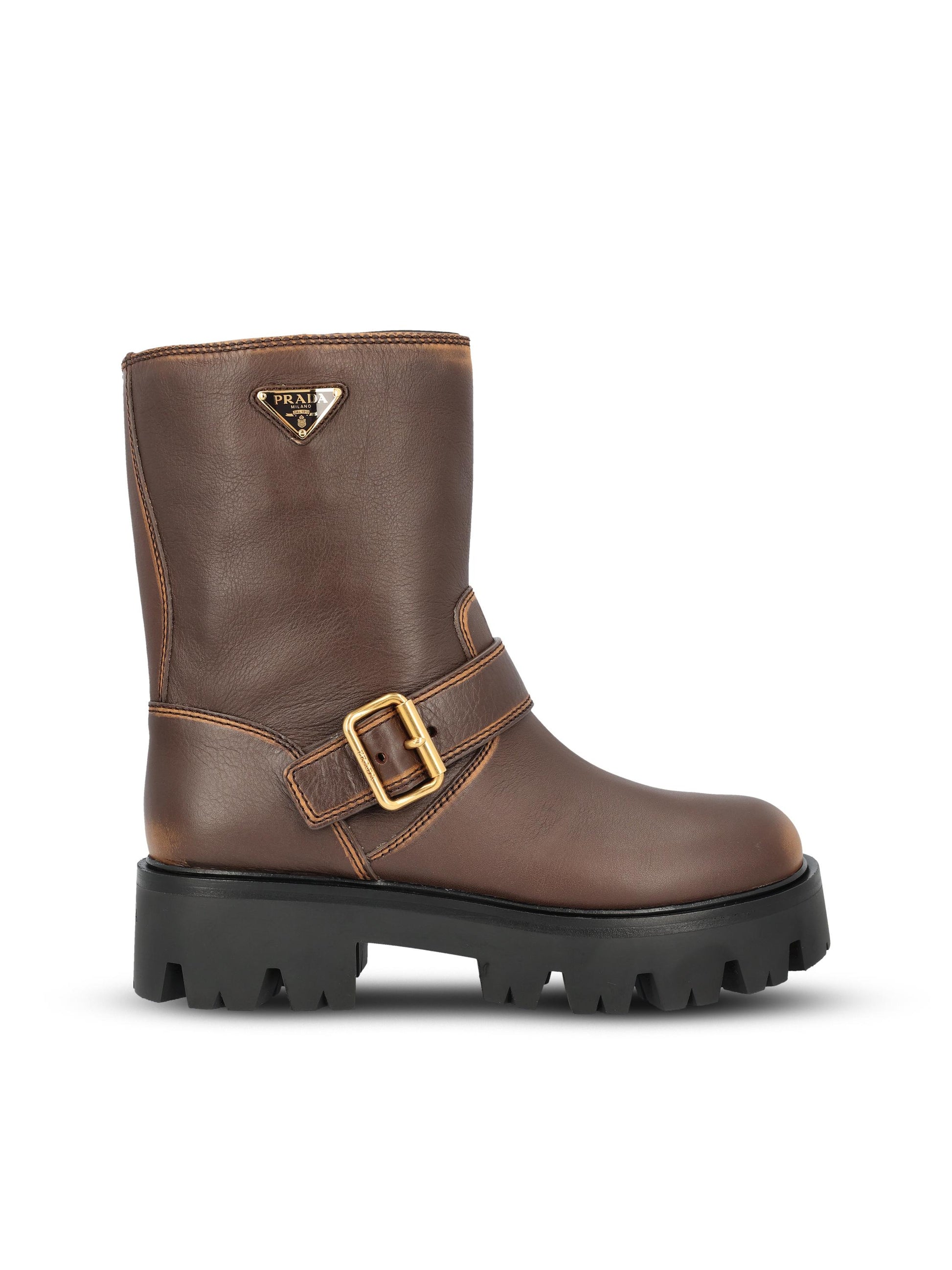 Stivaletti realizzati in pelle. 1U187O DFWF0324 PRADA 