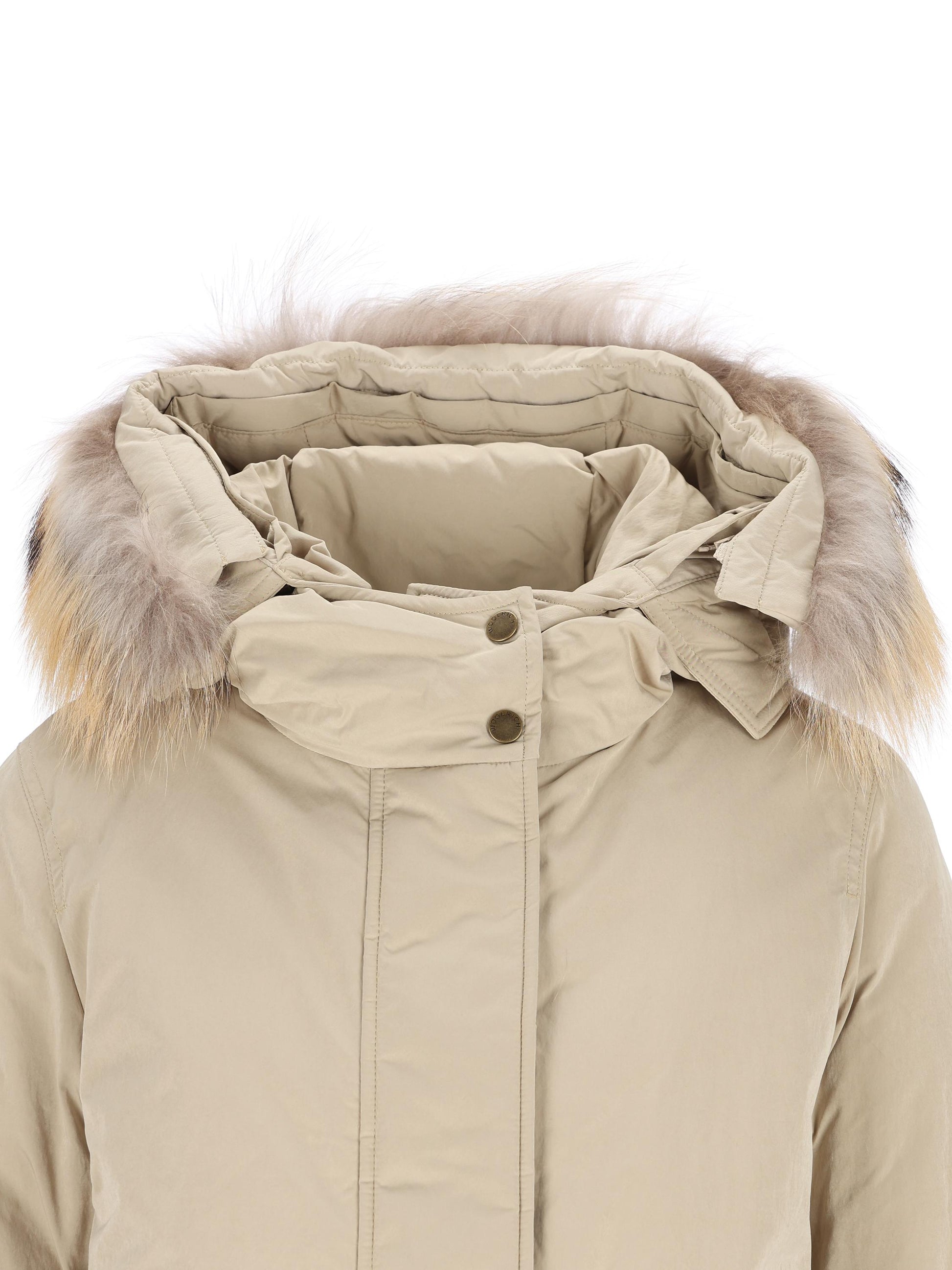 Piumino realizzato in poliestere. CFWWOU2044FRUT5092 7404 WOOLRICH 