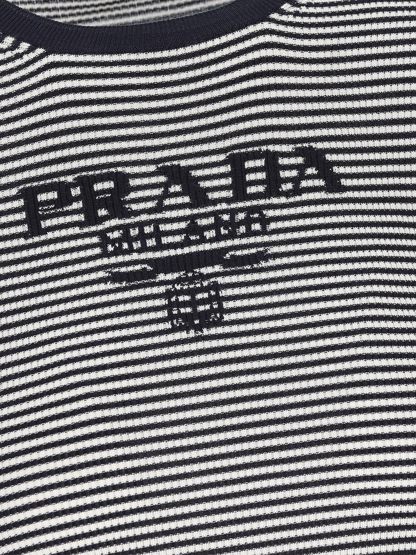 Maglia realizzata in seta riciclata. P24T1F 19BVF022X PRADA 