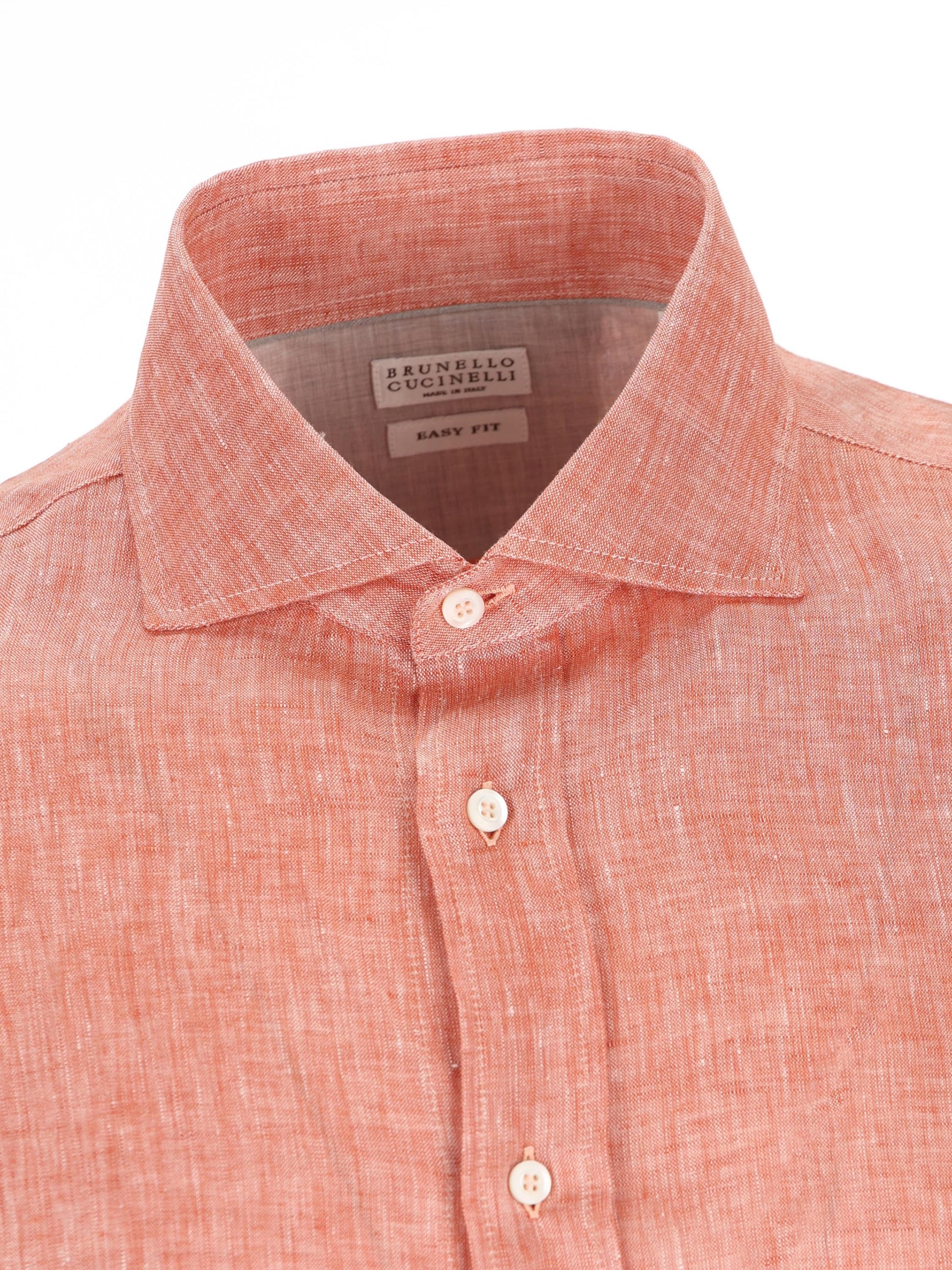 Camicia realizzata in lino. MM6840627Y C148 BRUNELLO CUCINELLI 