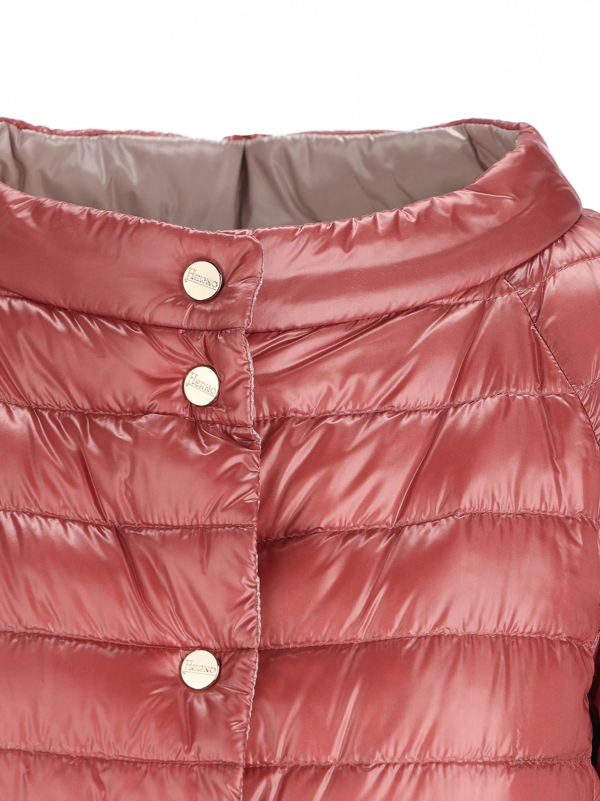 Piumino realizzato in poliammide. PI0769D 12017Z4140 HERNO 