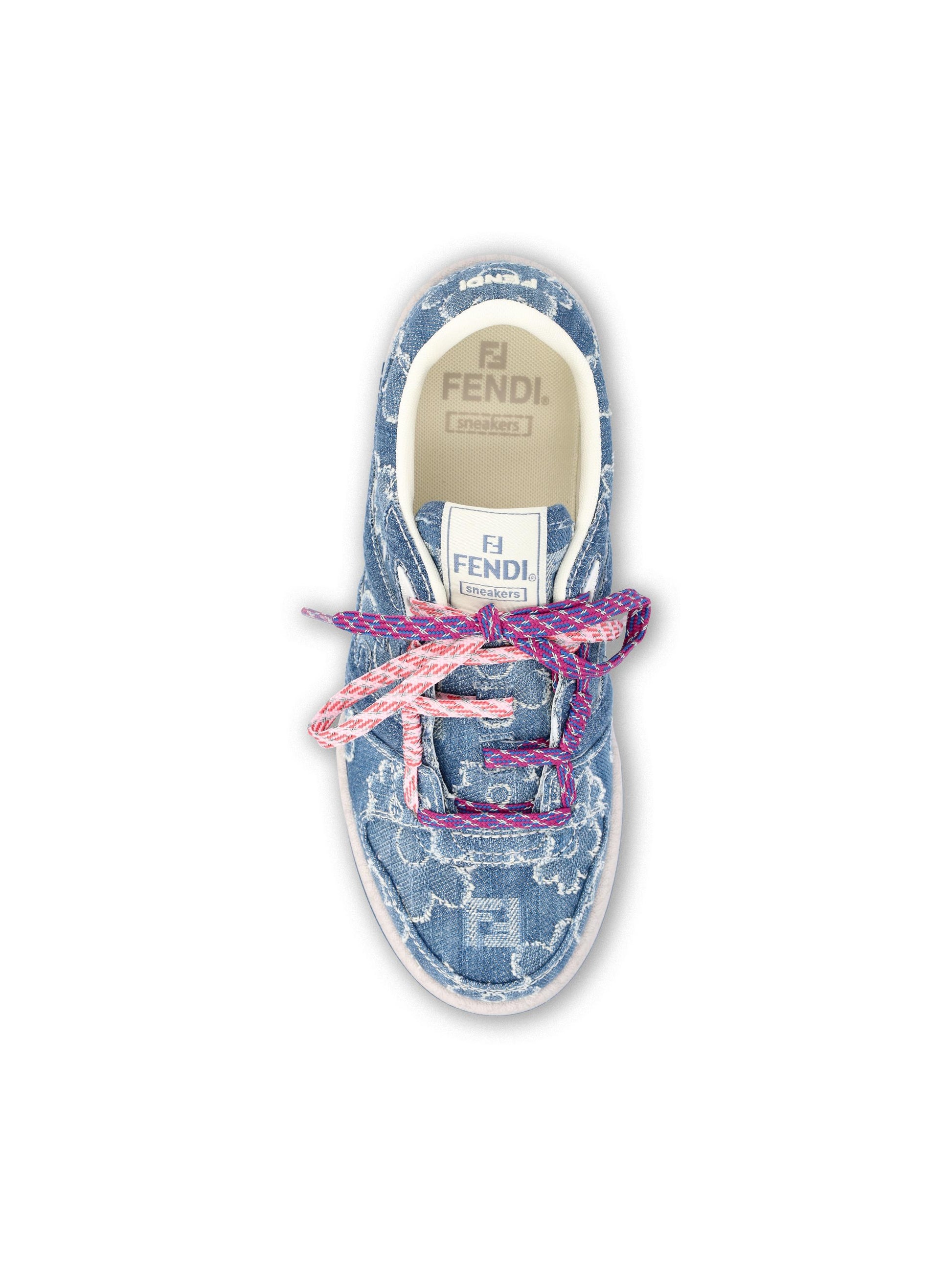 Sneakers realizzate in poliammide. 8E8958 AY1FF1V7V FENDI 