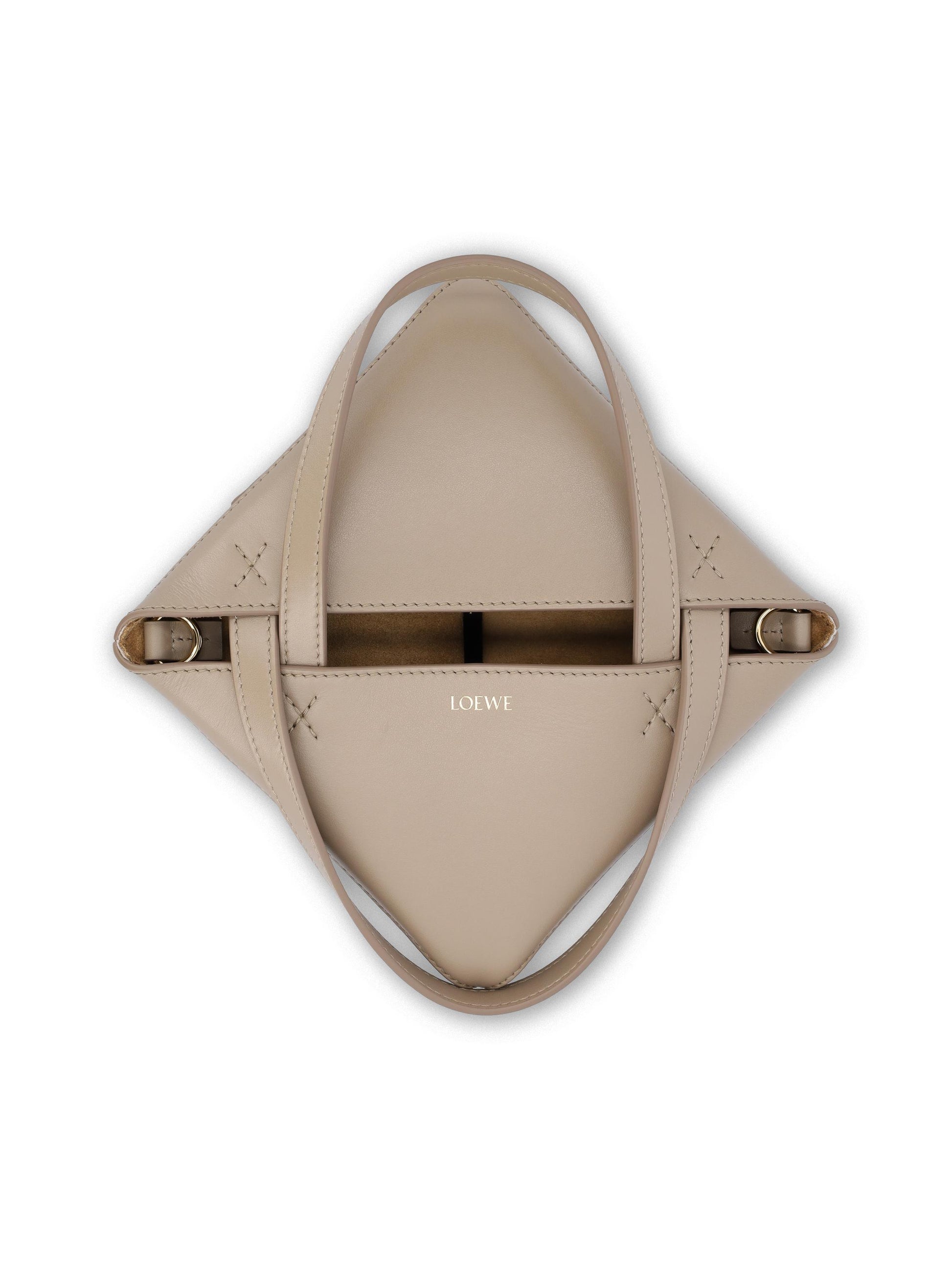 Borsa realizzata in pelle. A657V25X01 2150 LOEWE 