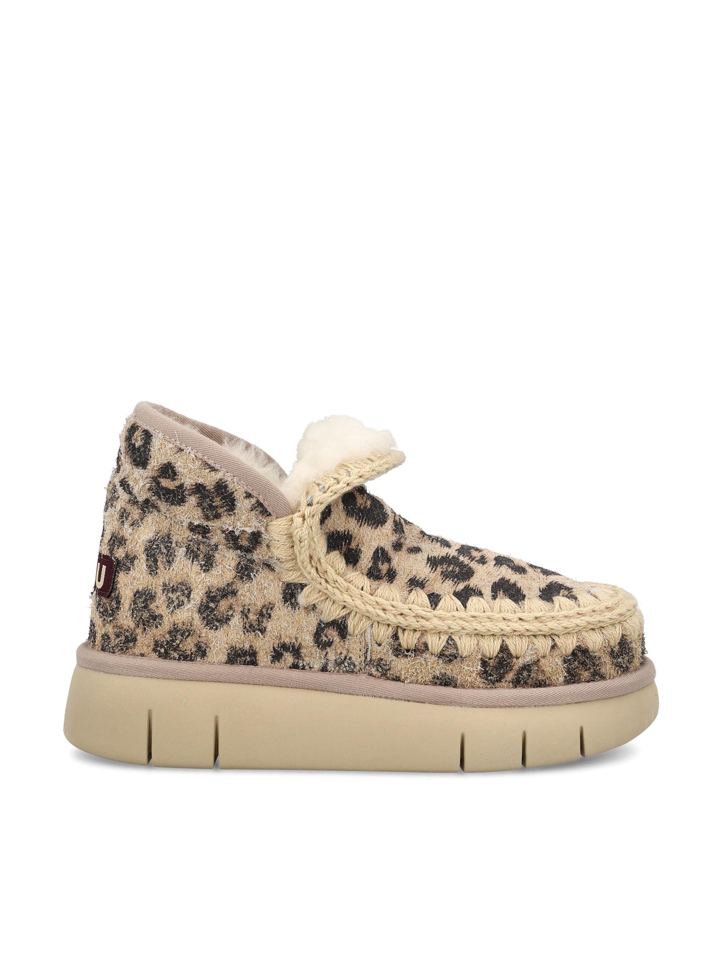 Sneakers realizzate in pregiato camoscio e pelle di montone. FW531018R HCLEOB MOU 