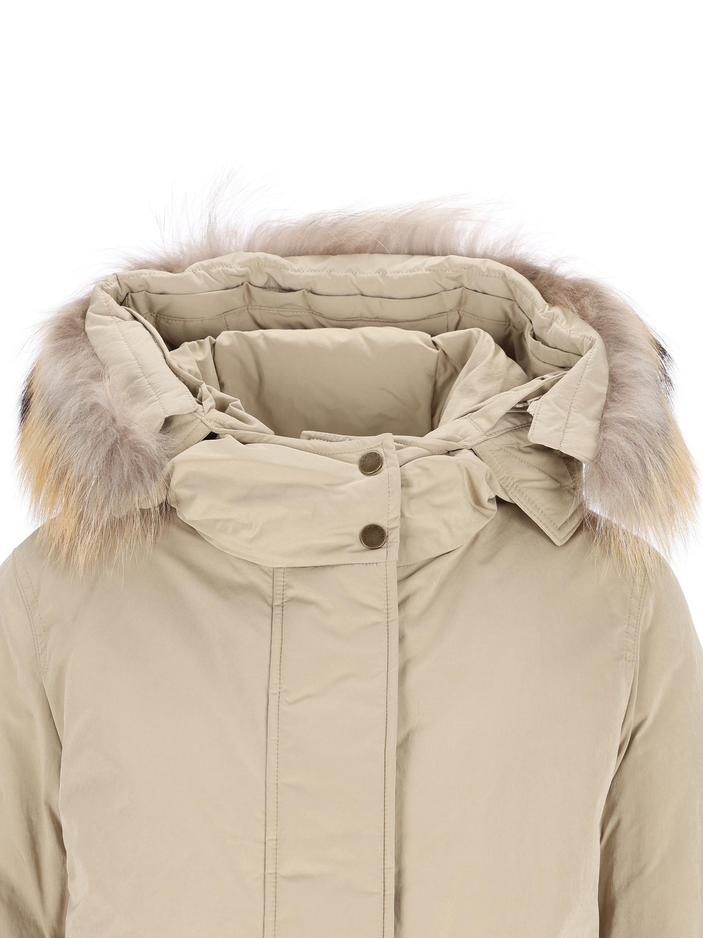 Piumino realizzato in poliestere. CFWWOU2044FRUT5092 7404 WOOLRICH 