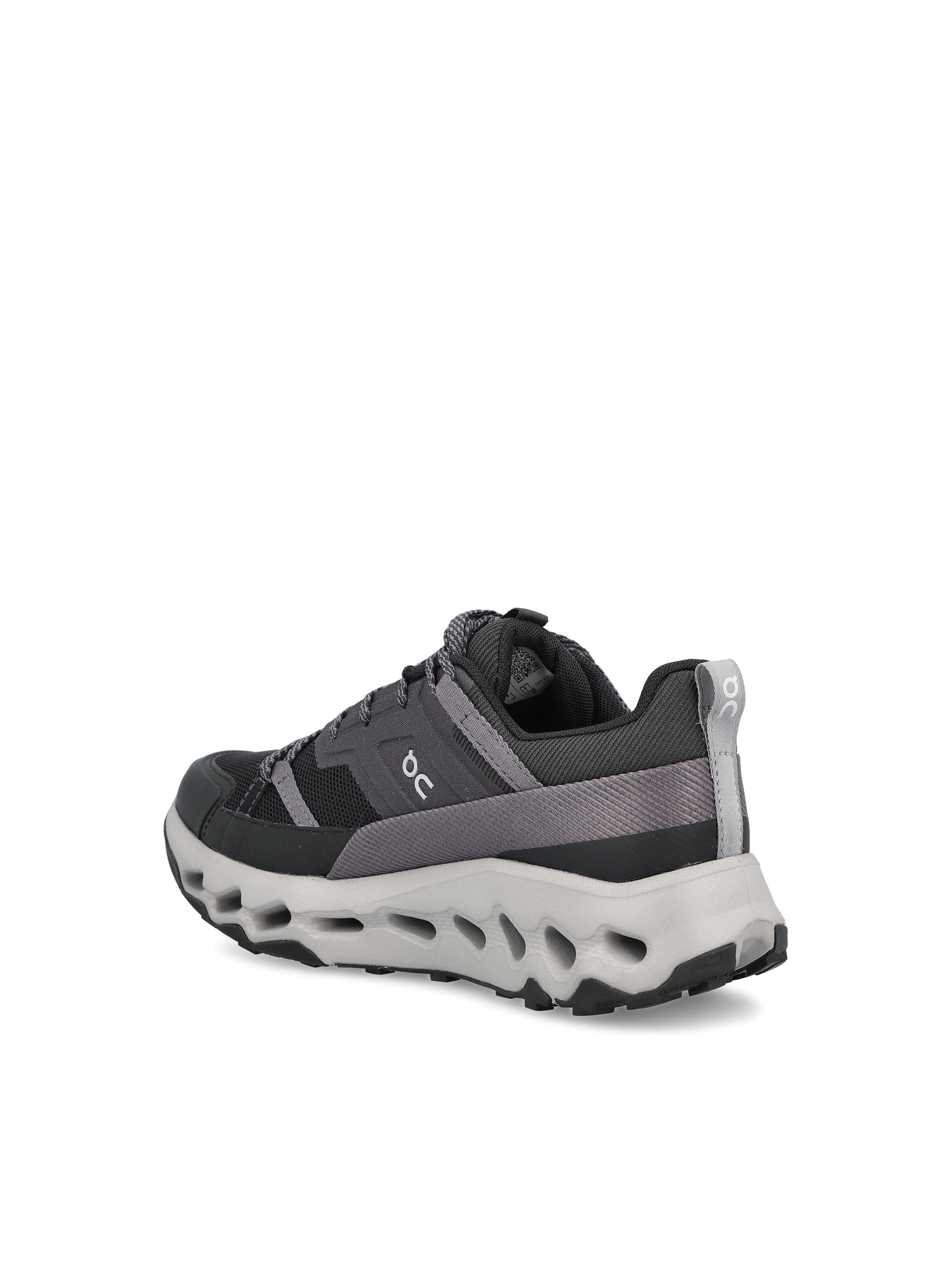 Sneakers realizzate in poliestere riciclato. 3WE10010702  ON 