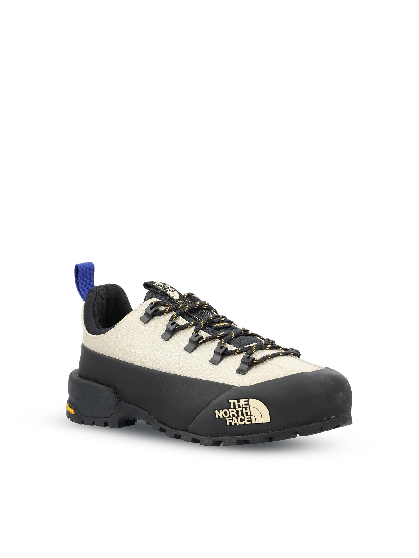 Sneakers realizzate in materiale riciclato. NF0A8DAP GIY1 THE NORTH FACE 
