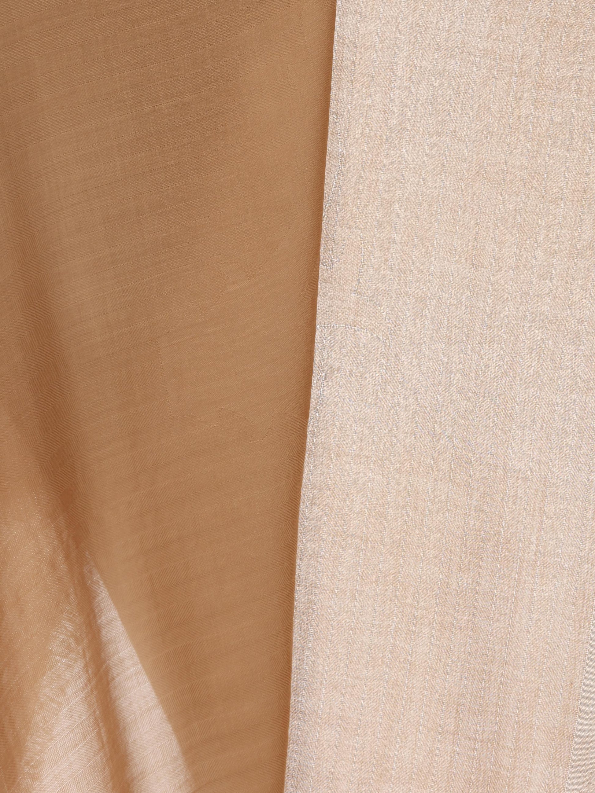 Scialle realizzato in cashmere. FAQ0071 E0FI LORO PIANA 