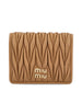 Portafoglio piccolo in nappa matelassé 5MV204 AFPPF098L MIU MIU 