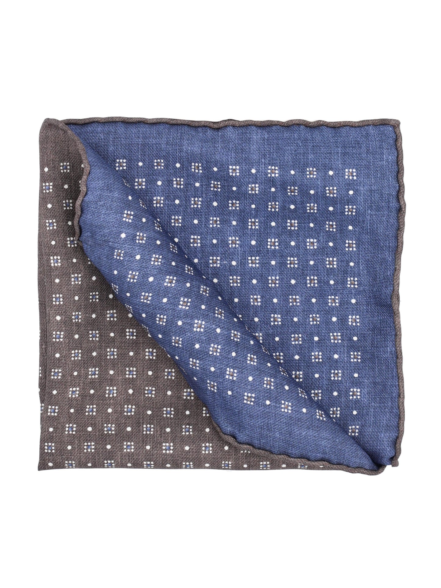 Pochette realizzata in seta. MX8700091 C009 BRUNELLO CUCINELLI 