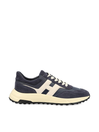 Sneakers realizzate in pelle scamosciata. HXM5630FR30UHG 826E HOGAN 
