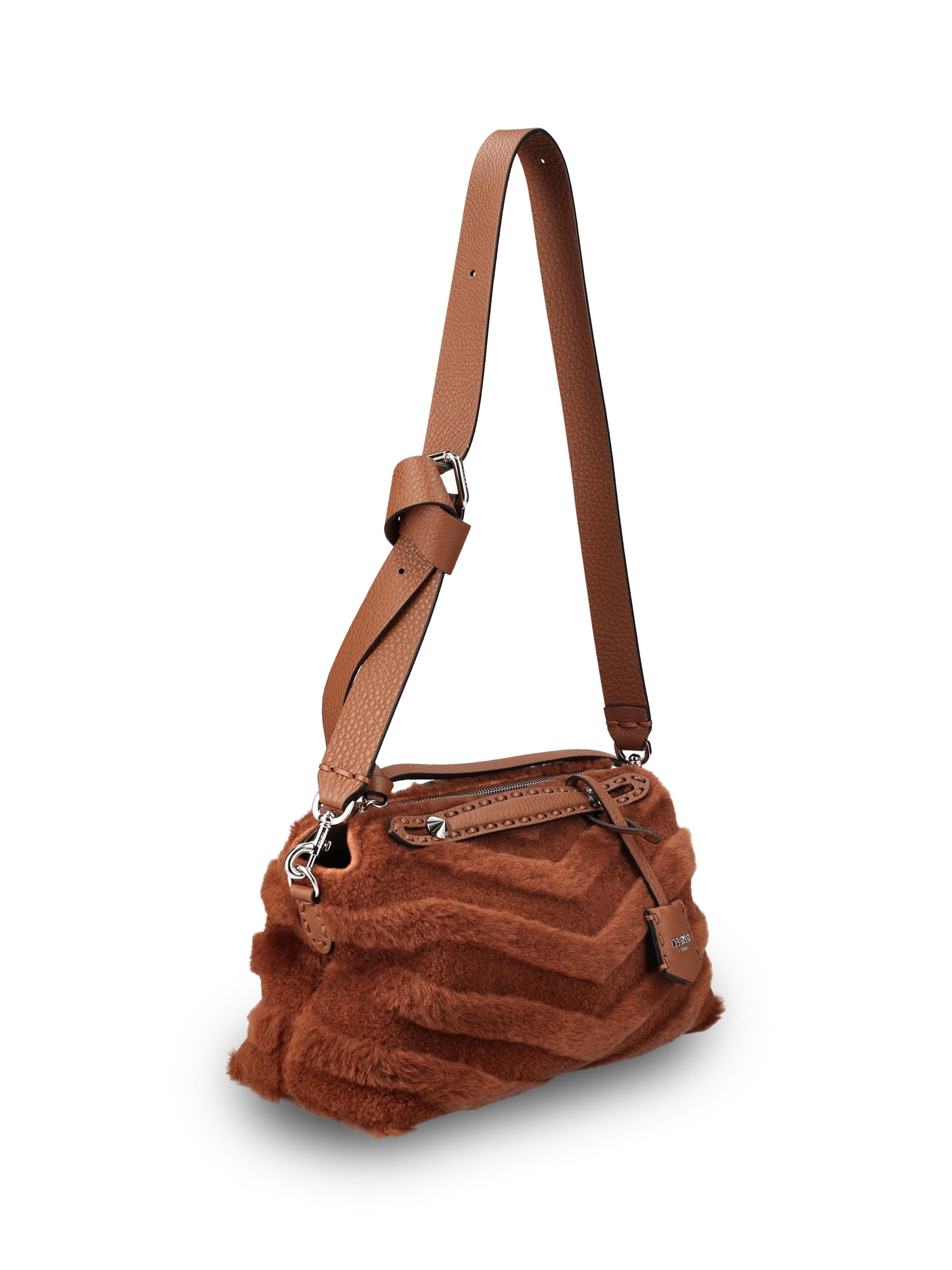 FENDI ムートンバック FENDI（フェンディ） 【新品同様】フェンディ ピーカブー アイシーユー